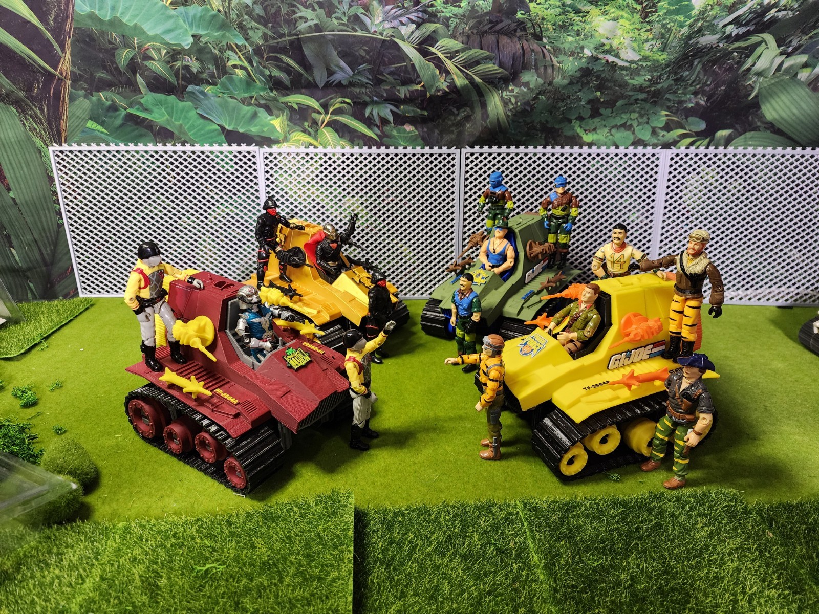 G.I. Joe PYTHON PATROL Tripple T With LEDs And Moving Threads 3.75&Prime; SCALE.