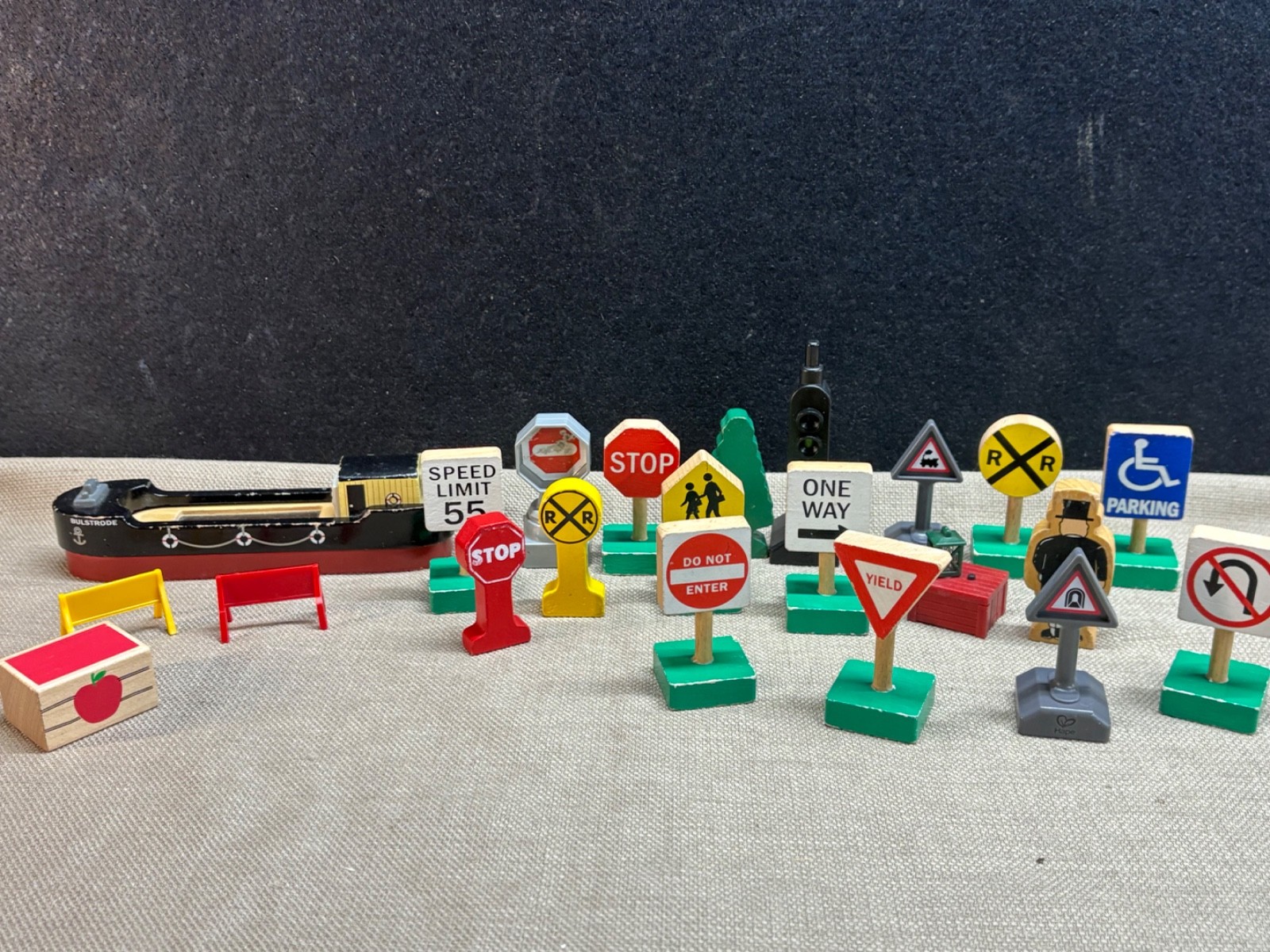 Gullane Learning Curve Train set huge lot 223 pieces read below Thomas tons here