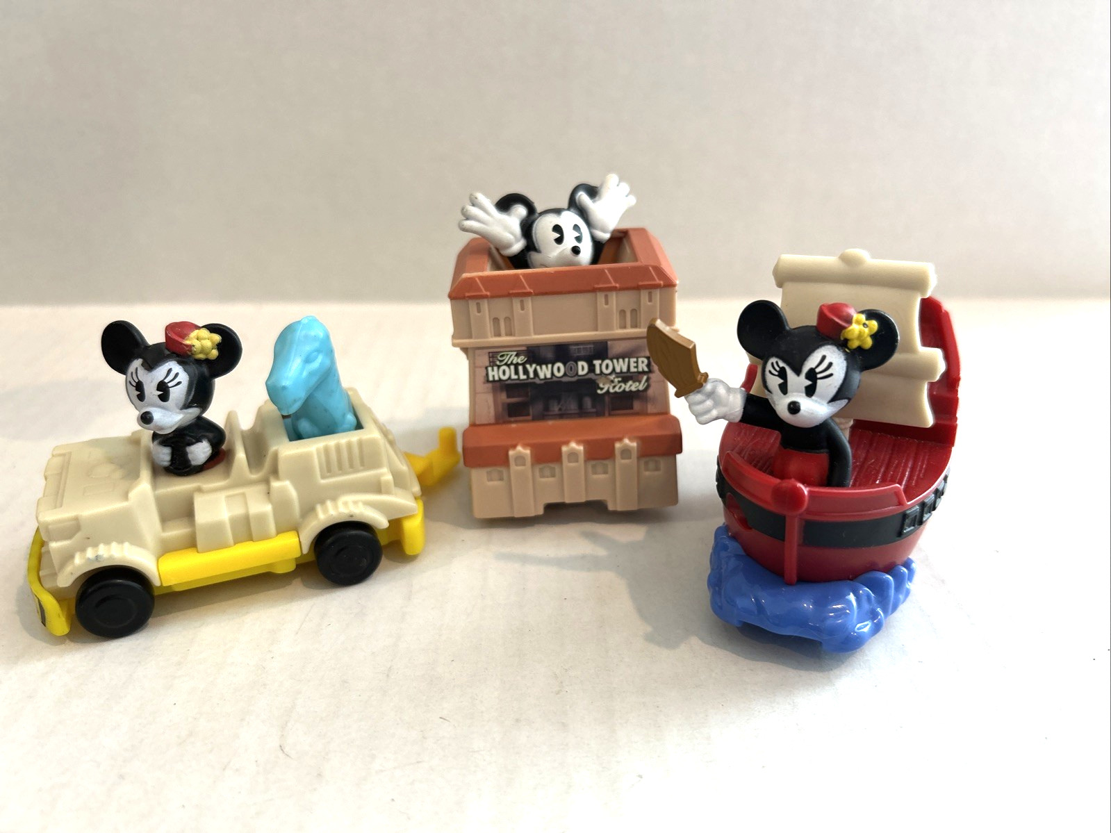 DISNEY MICKEY MINNIE MOUSE GOOFY PLUTO DONALD 20 TOY FIGURES LOT