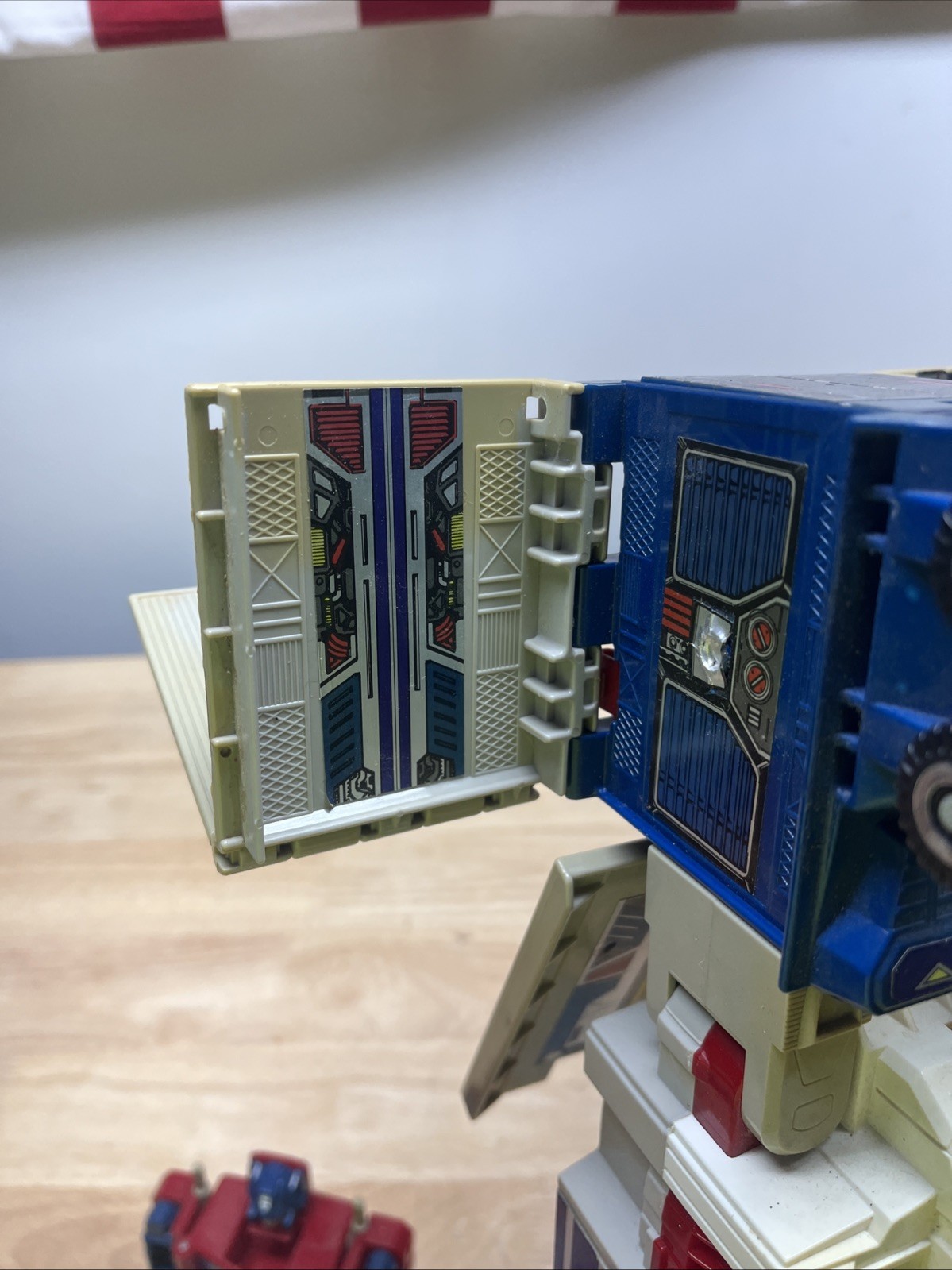 Vintage Transformer Optimus Prime Broken Hinge