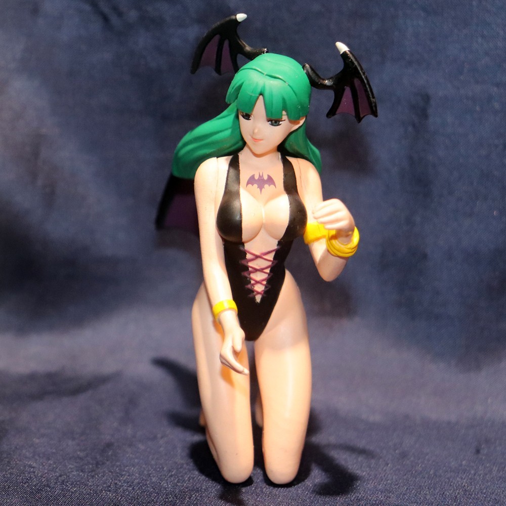 CAPCOM Summer Paradice Figure Morrigan + Lilith A Darkstalkers Banpresto 2001