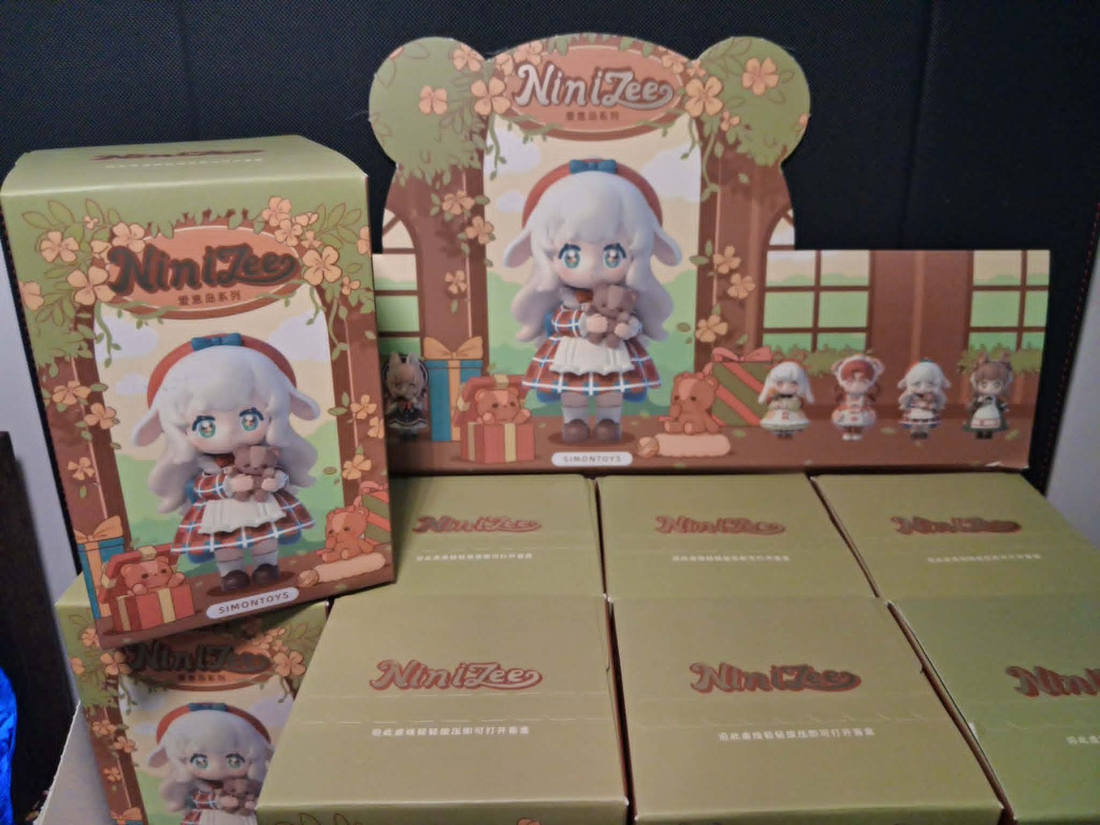 SimonToys Ninizee Love Island Series Single Blind Box Factor Sealed NIB Figure
