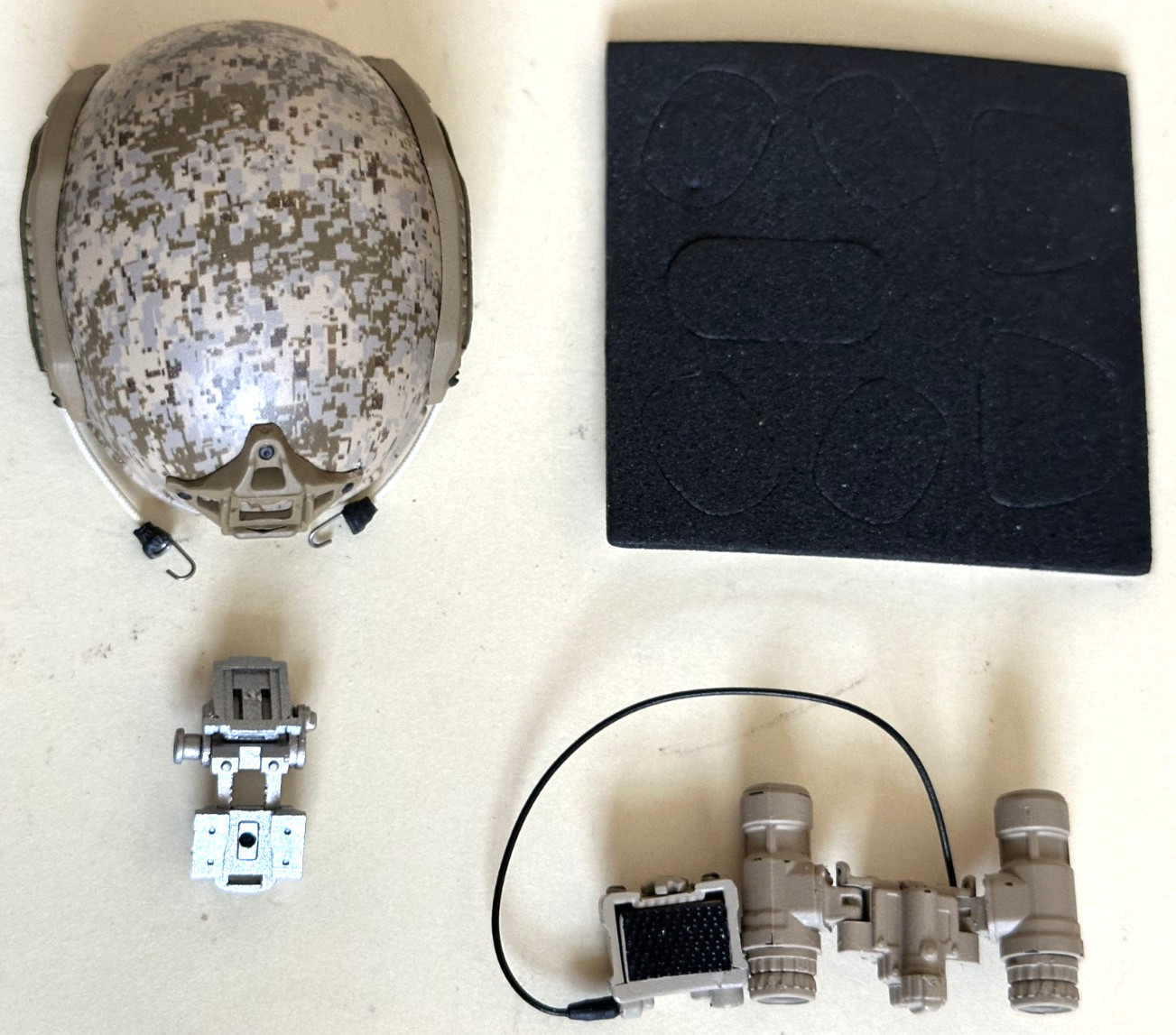 1/6 scale ES Easy Simple 26054 High Cut Helmet AN/PVS-31 NVG Mount Battery NSWDG