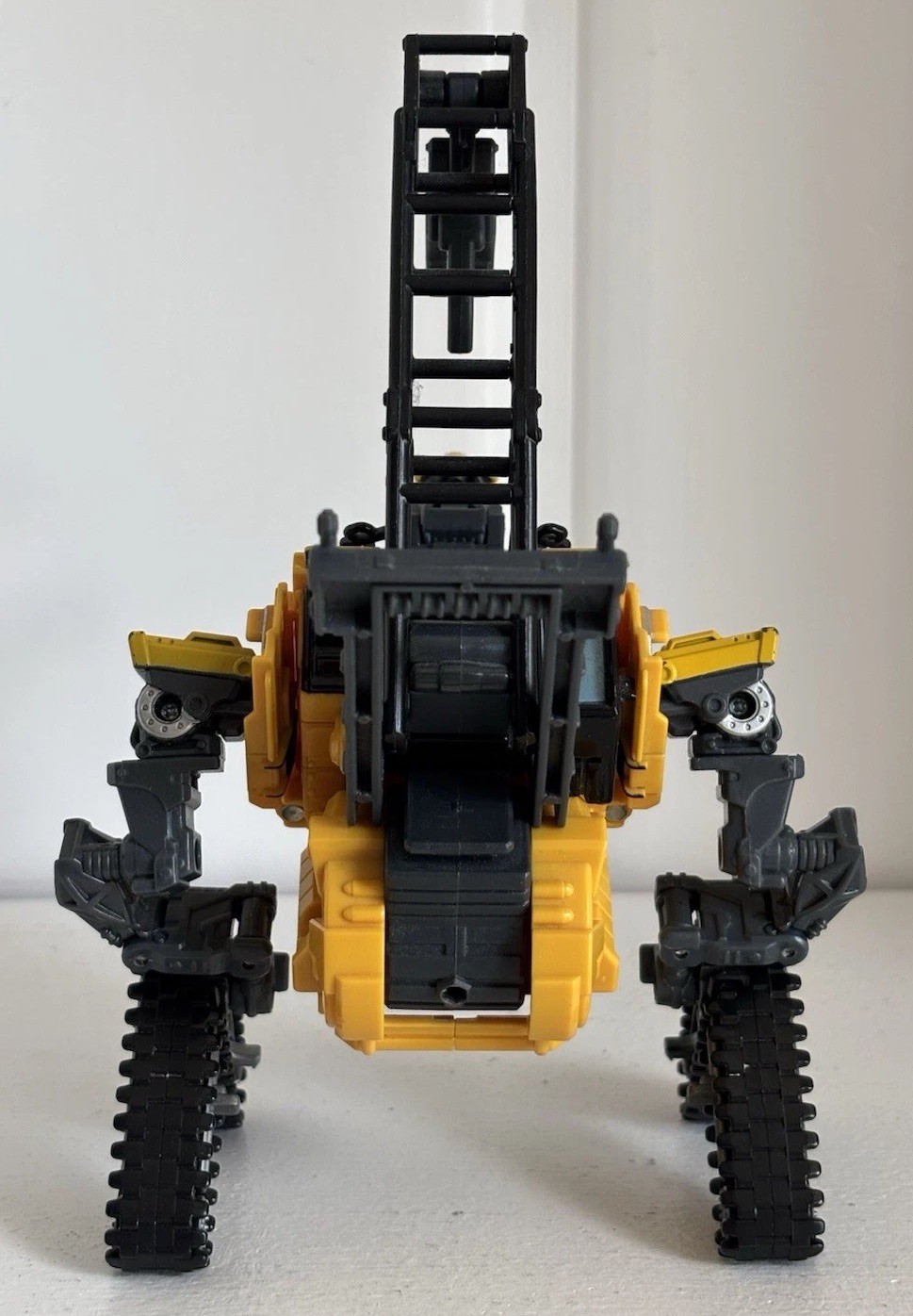 Hasbro Transformers Studio Series 47 ROTF Deluxe Hightower (Devastator) COMPLETE