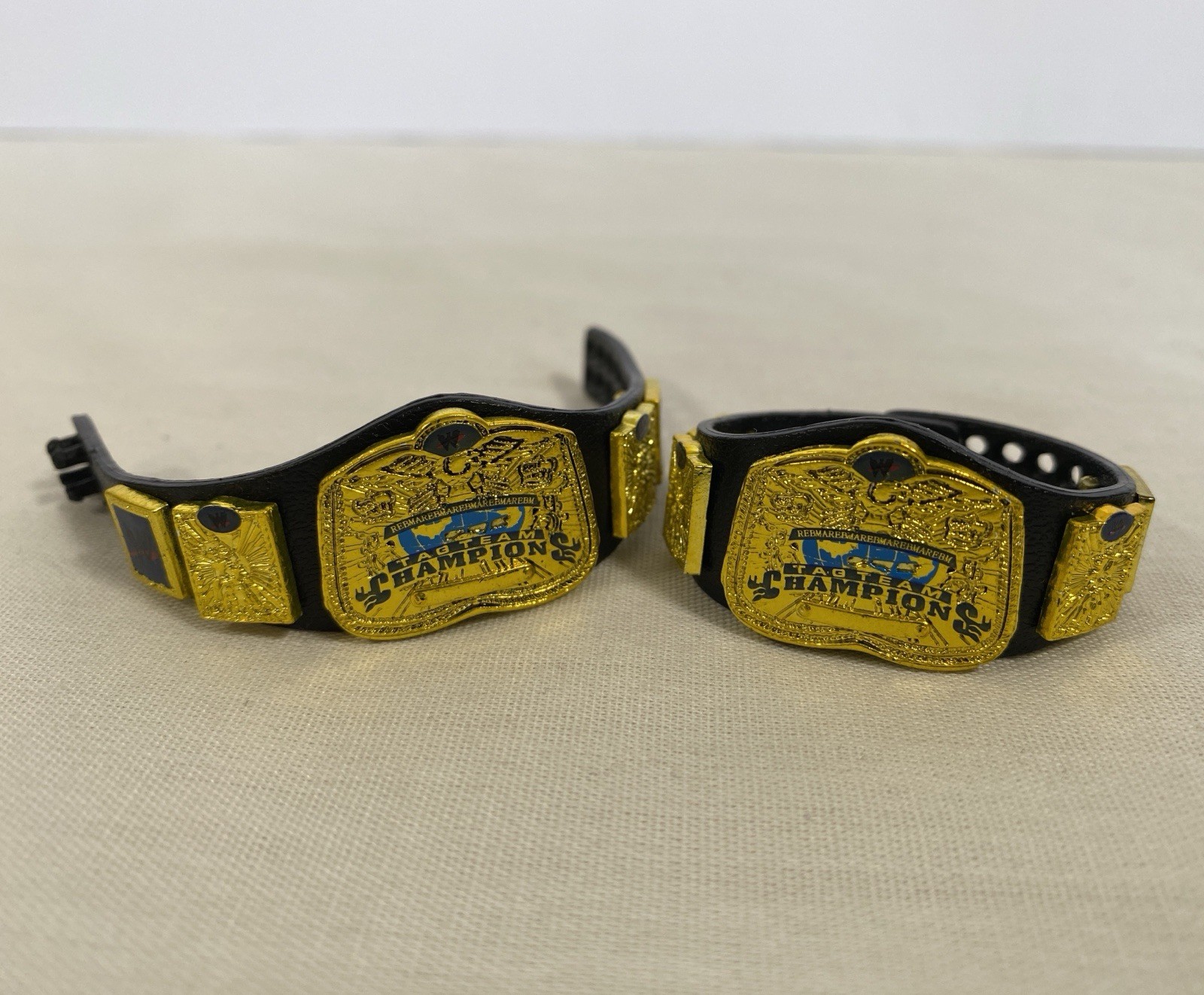 Mattel WWE Elite SMACKDOWN Tag Team Title Championship Belt set (2000&rsquo;s Design)