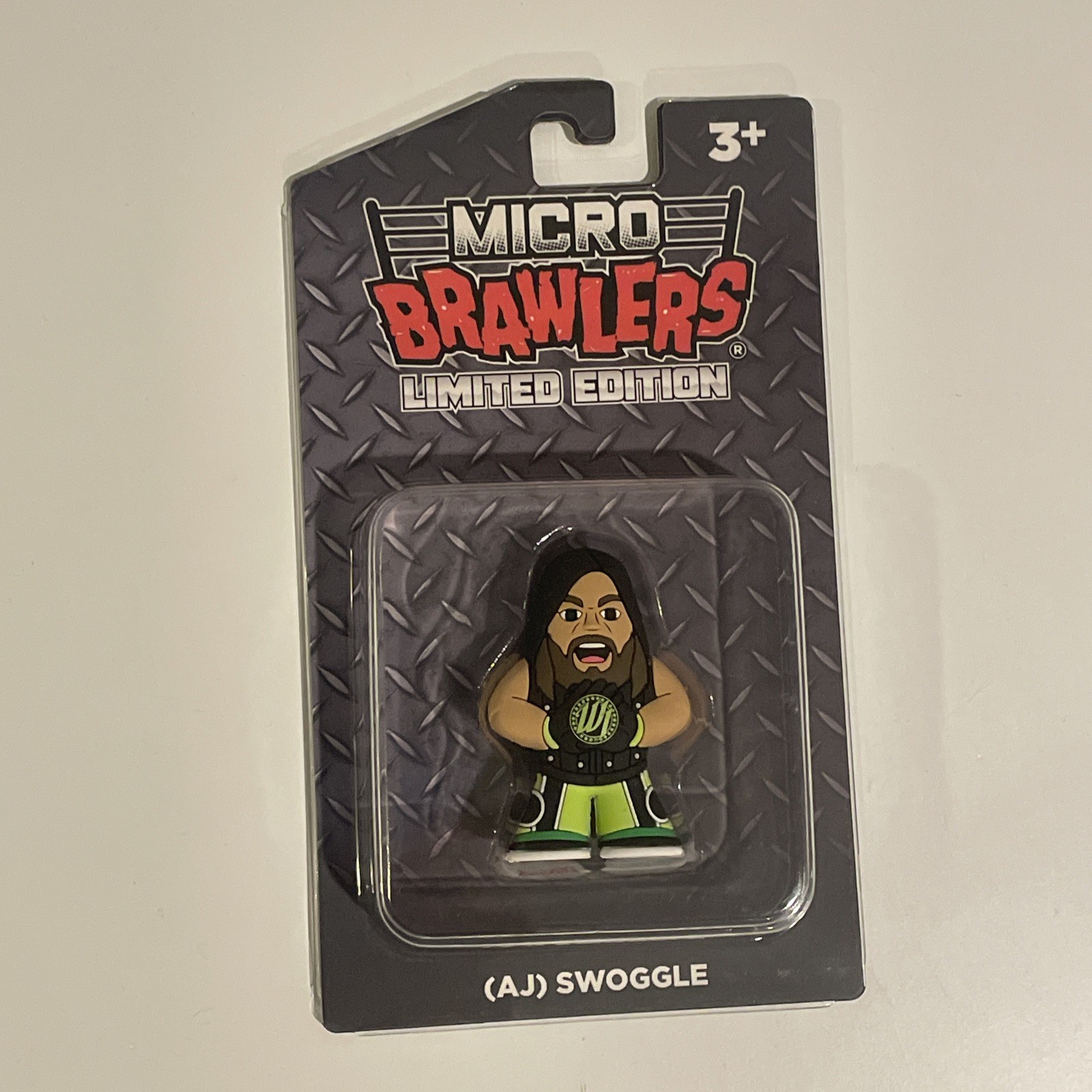 Swoggle Hornswoggle Micro Brawler Wrestling Figure Limited Edition 1/400 WWE