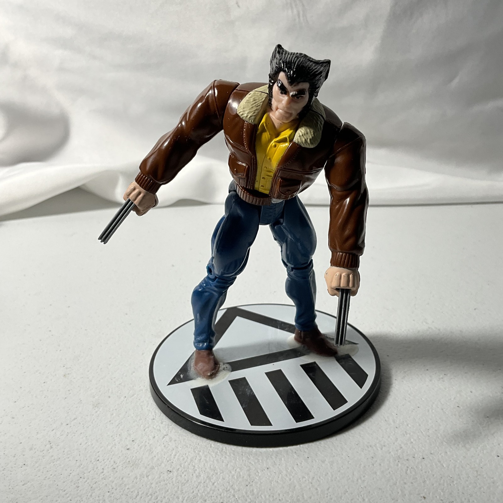 Marvel Wolverine Action Figure Brown Jacket Blue Pants Toy Biz w/ Stand
