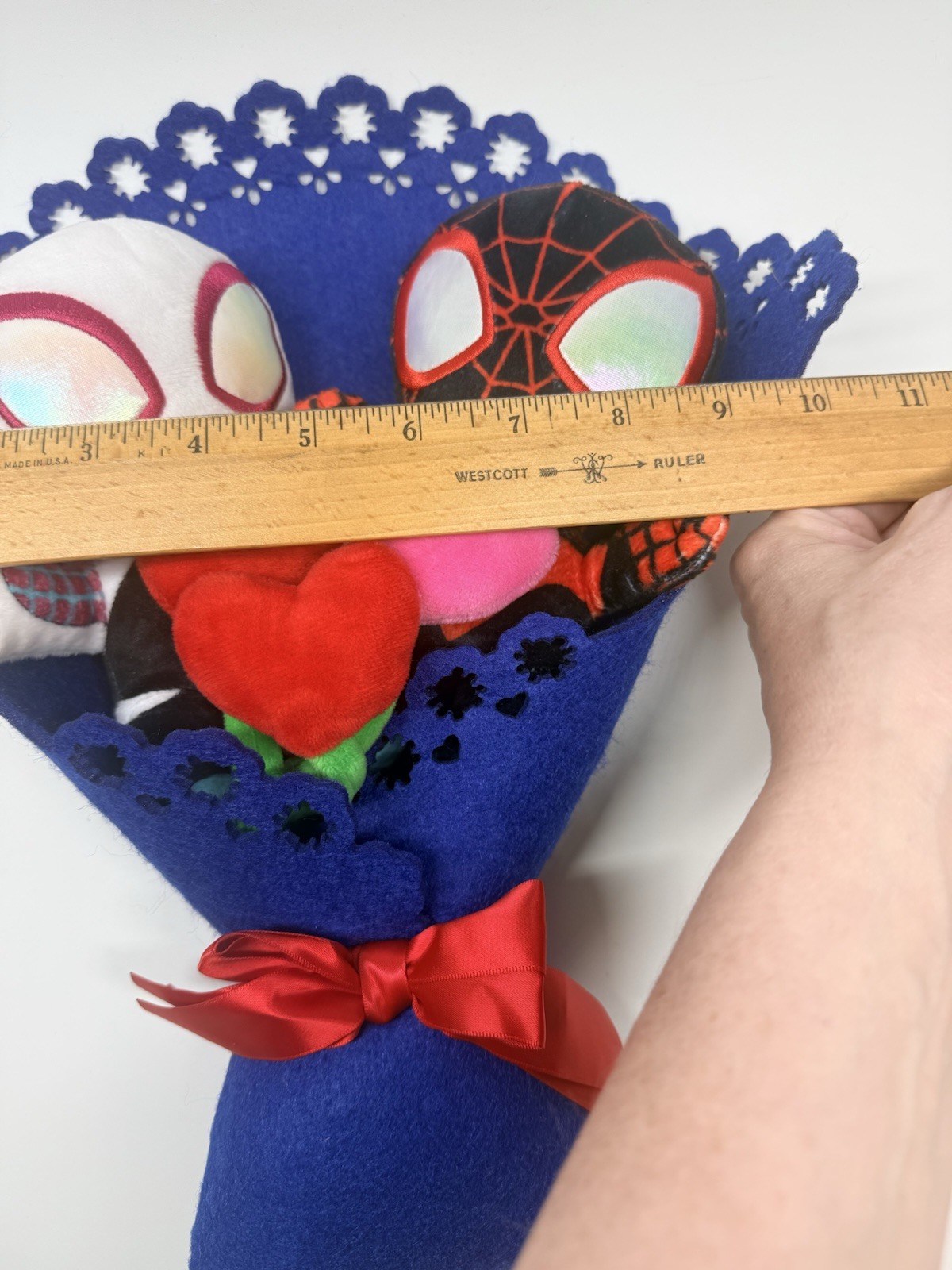 Spider-Man & Ghost-Spider Marvel Valentine&rsquo;s Day 14&Prime; Plush Bouquet 2025