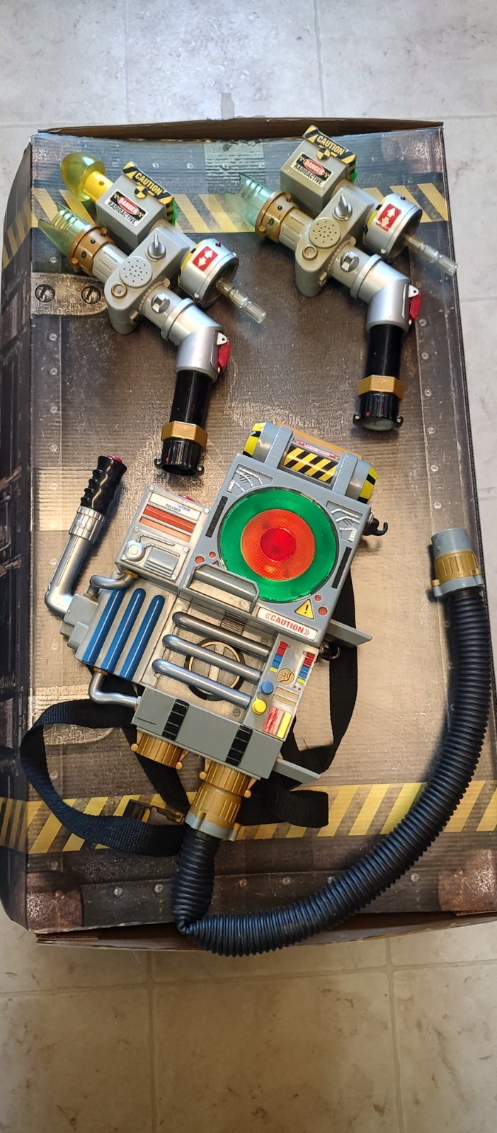 Trendmasters Extreme Ghostbusters Proton Pack & Trap READ DESCRIPTION