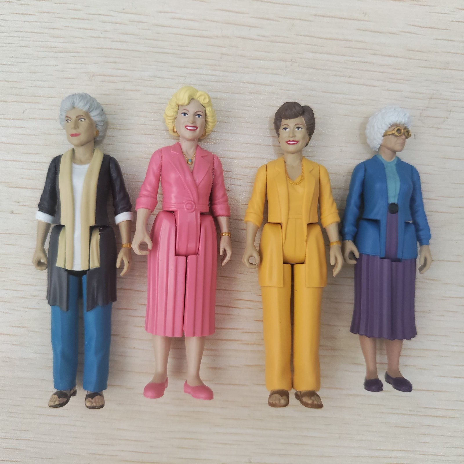 Lot of 4pcs 3.75&Prime; Golden Girls Retro Action Figures Dorothy Rose Blanche Sophia