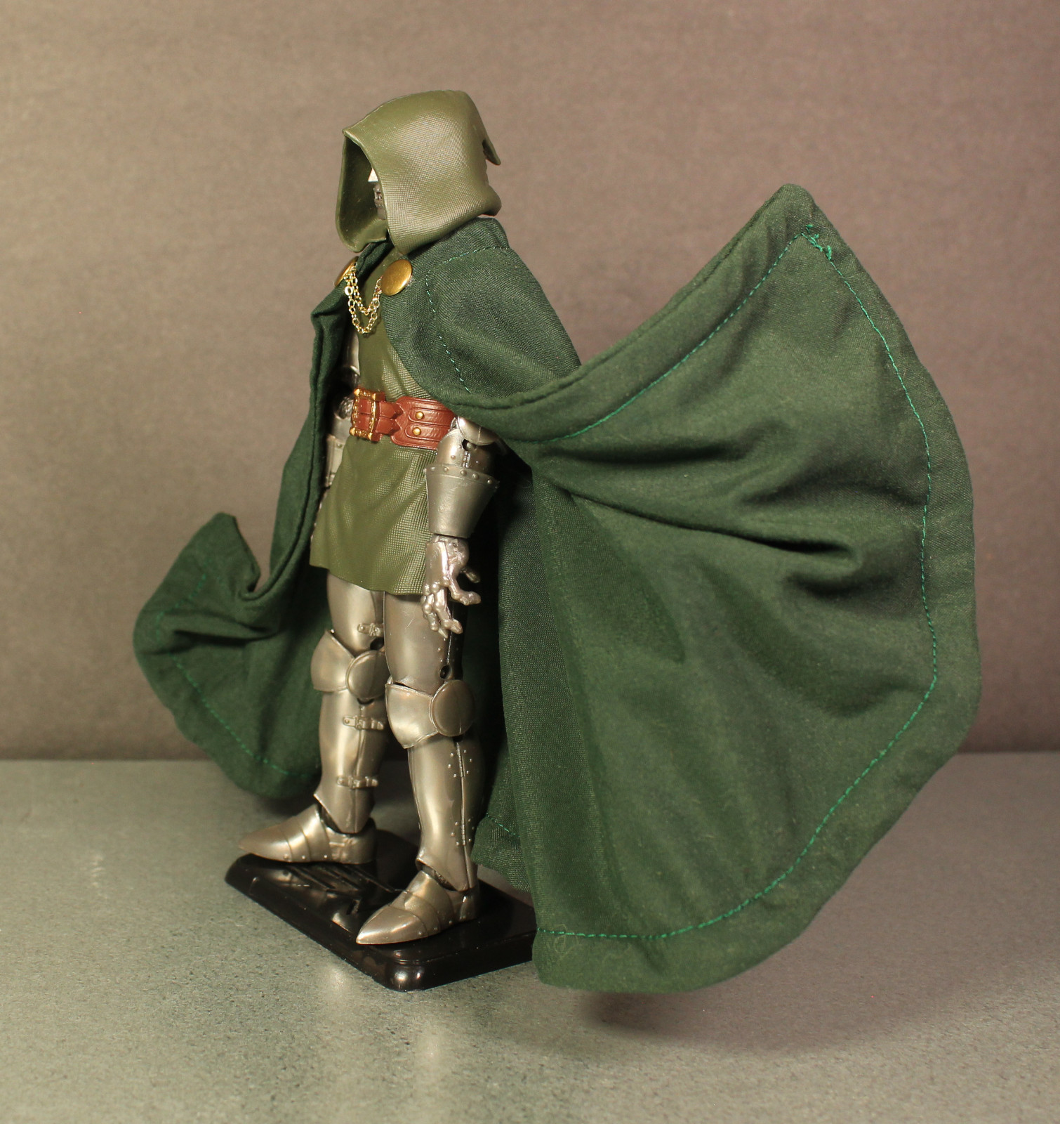 1/12 scale wired cape for Dr Doom Marvel Legends