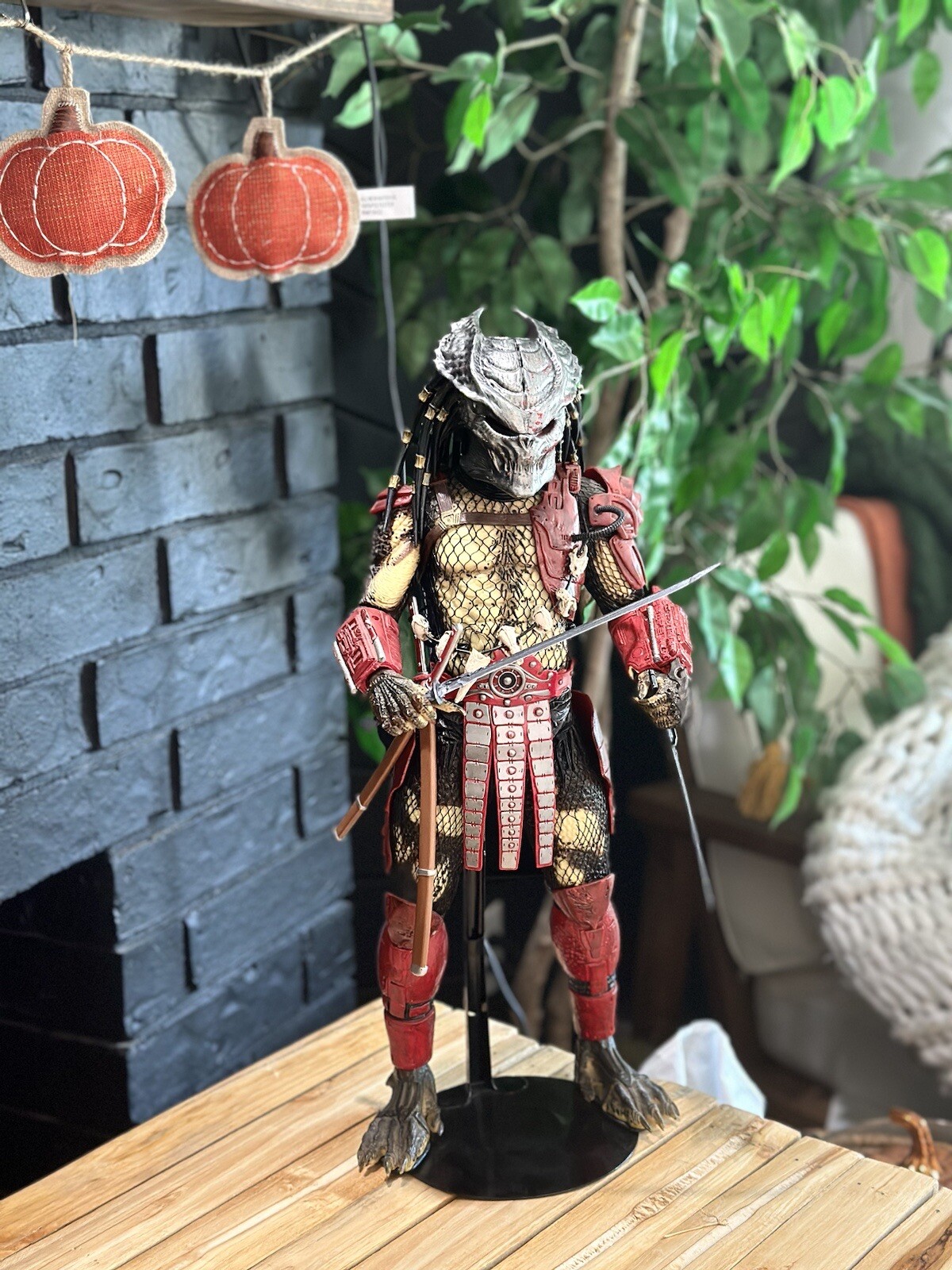 Custom 1/4 Scale Echo Mask For Neca Jungle Hunter Predator – MADE TO ORDER