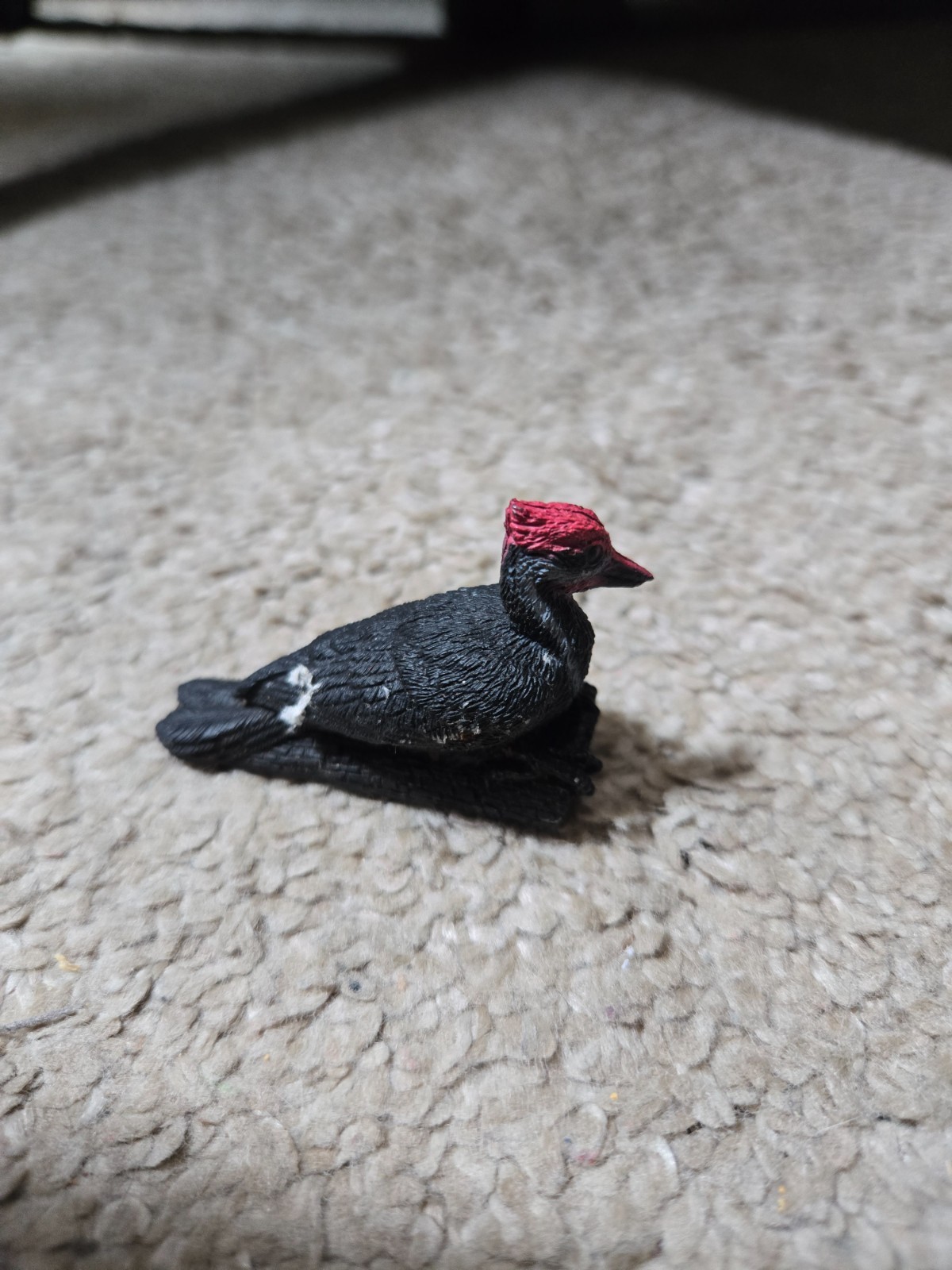 Safari Ltd Male Pileated Woodpecker – 1.5 Inches