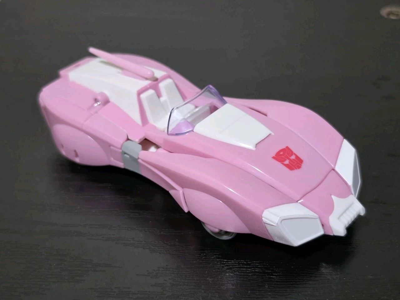 Transformers Studio Series 86-16 DELUXE CLASS ARCEE