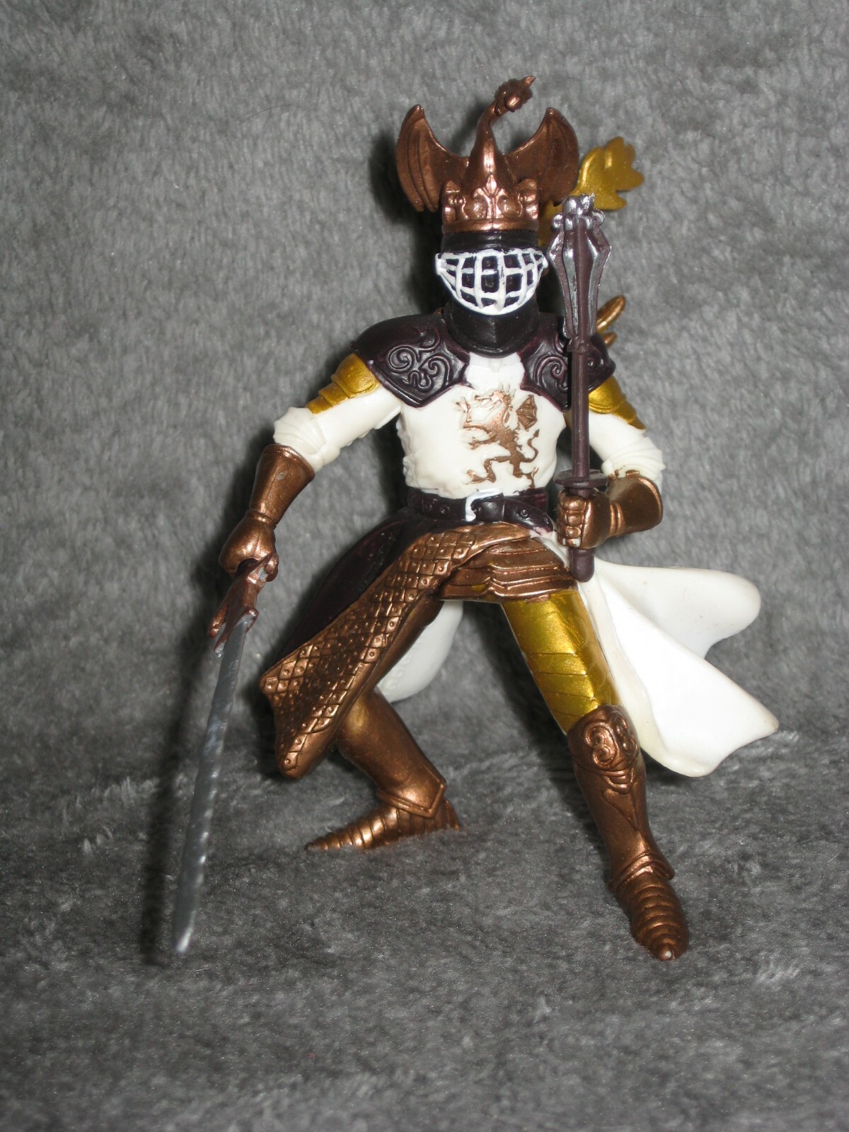 Papo Medieval Knight ~ Dragon Prince Copper Gold Black White (211119)