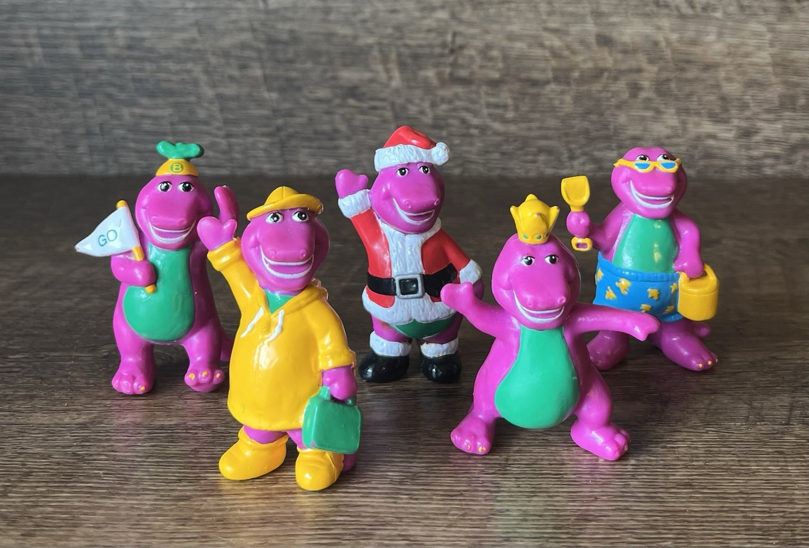 VTG 90s Barney & Friends PVC Figures Lot 5 The Lyons Group Toys Santa King Beach