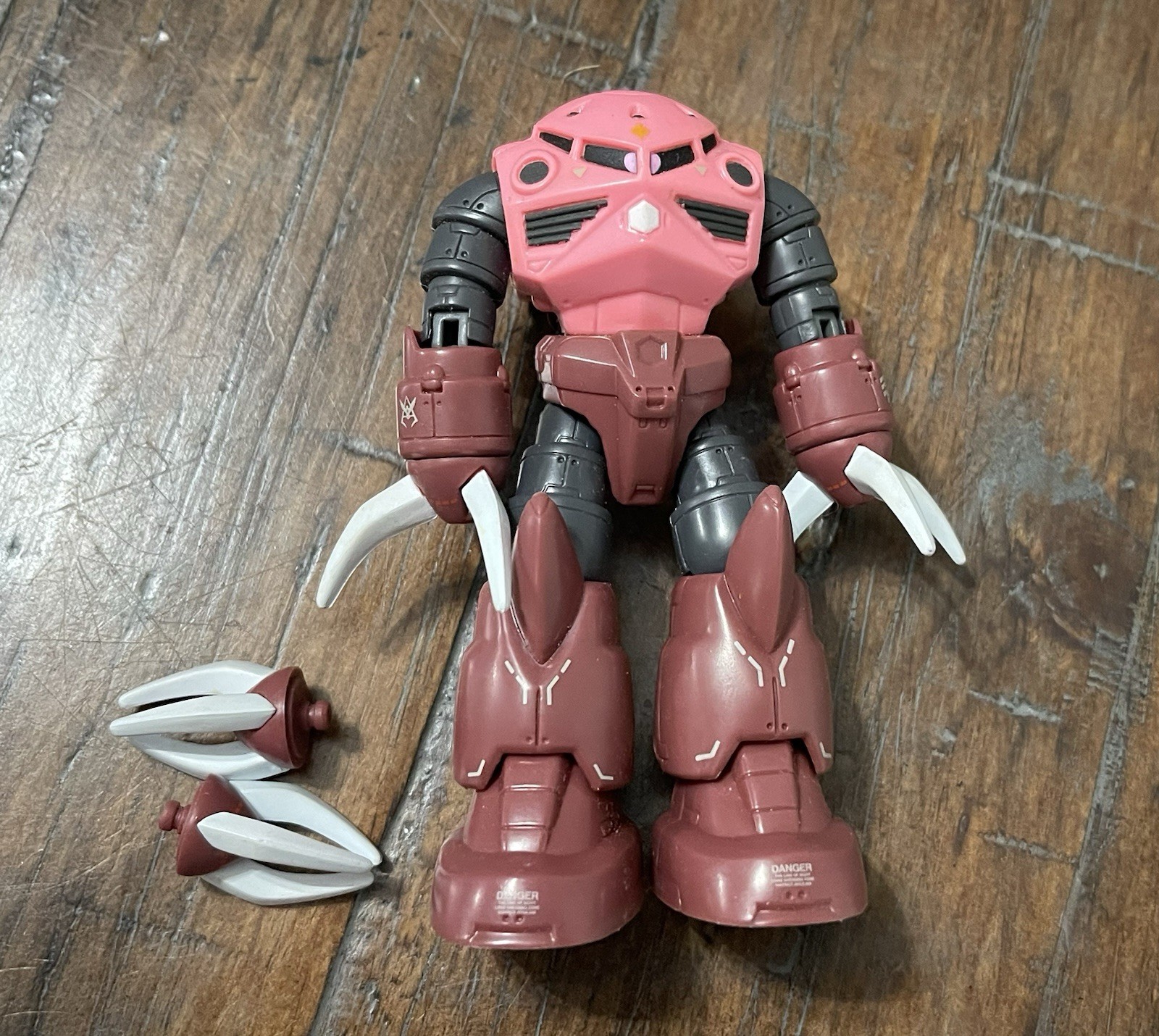 Mobile Suit Gundam MSM-07S Char’s Z-Gok Bandai