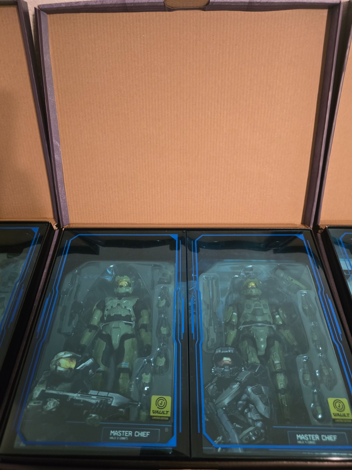 jazwares vault master chief complete set