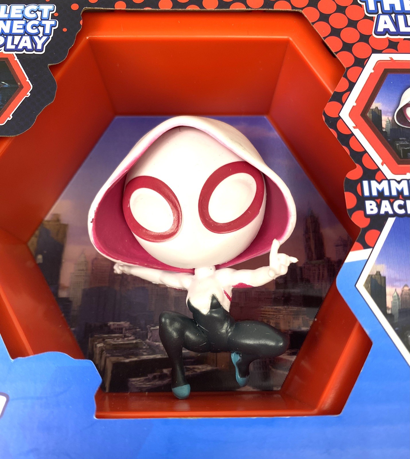 Marvel Pods 4D Ghost-Spider with Immersive 4D Background New In Box