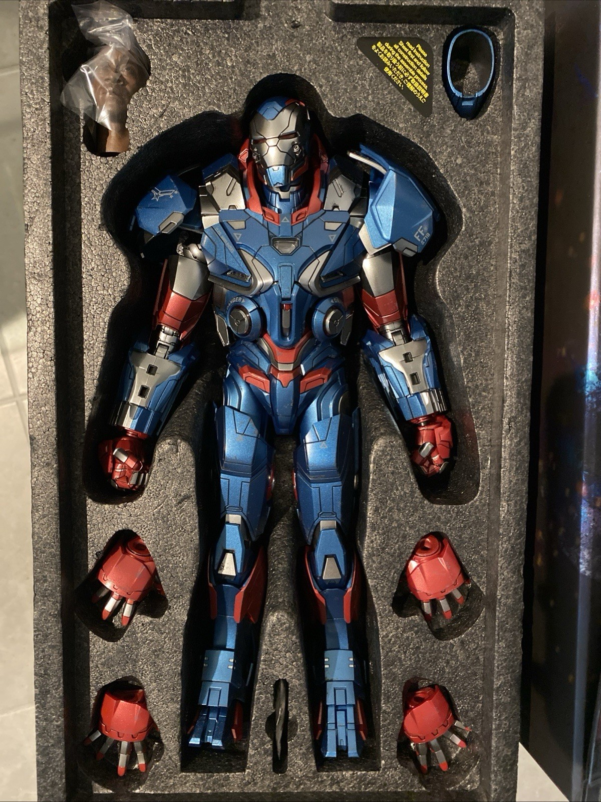 Hot Toys Avengers: Endgame – Iron Patriot 1/6th Scale Collectible Figure
