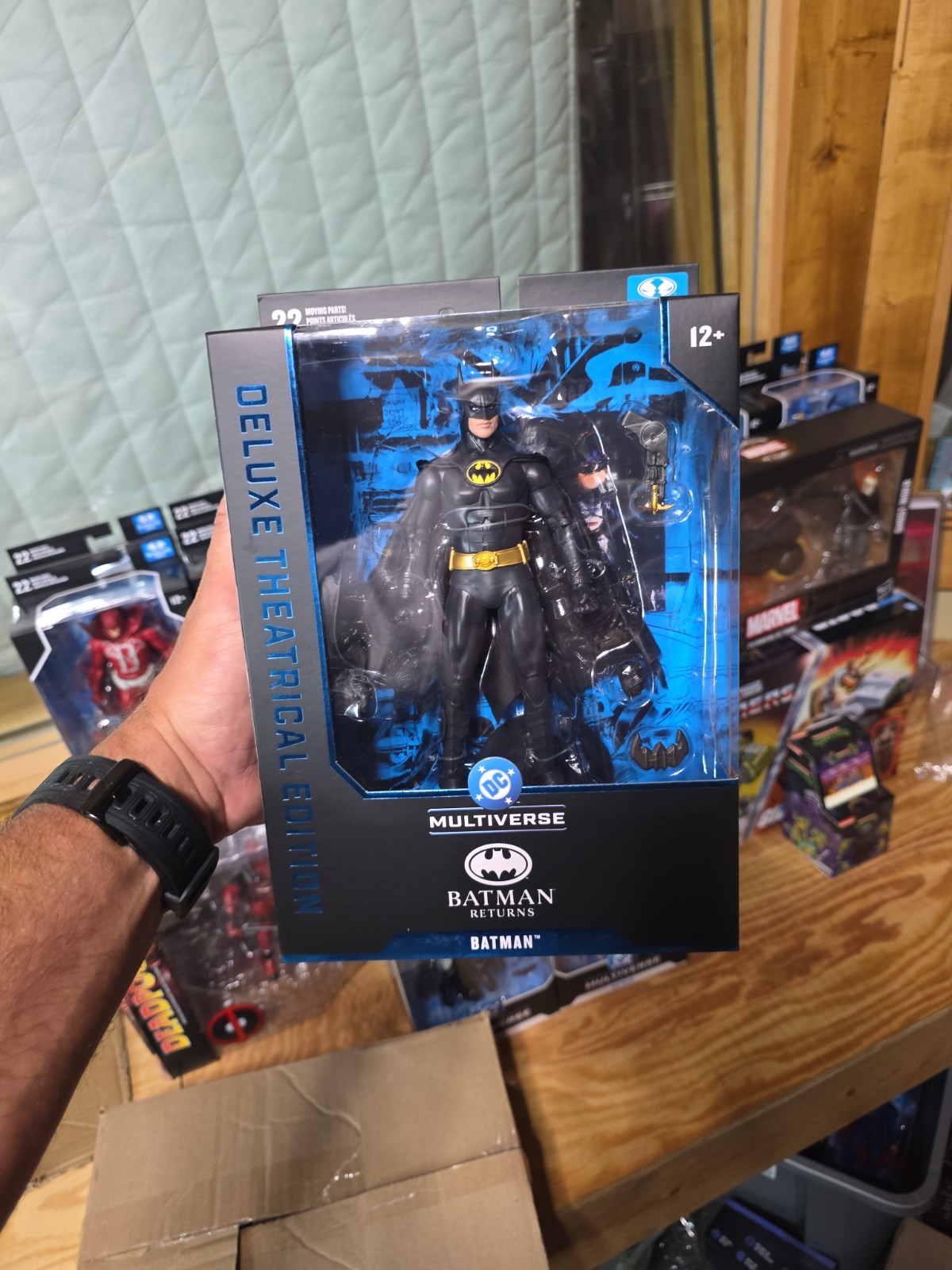 NEW McFarlane DC Multiverse Batman Returns Theatrical Batman Deluxe 7” Figure