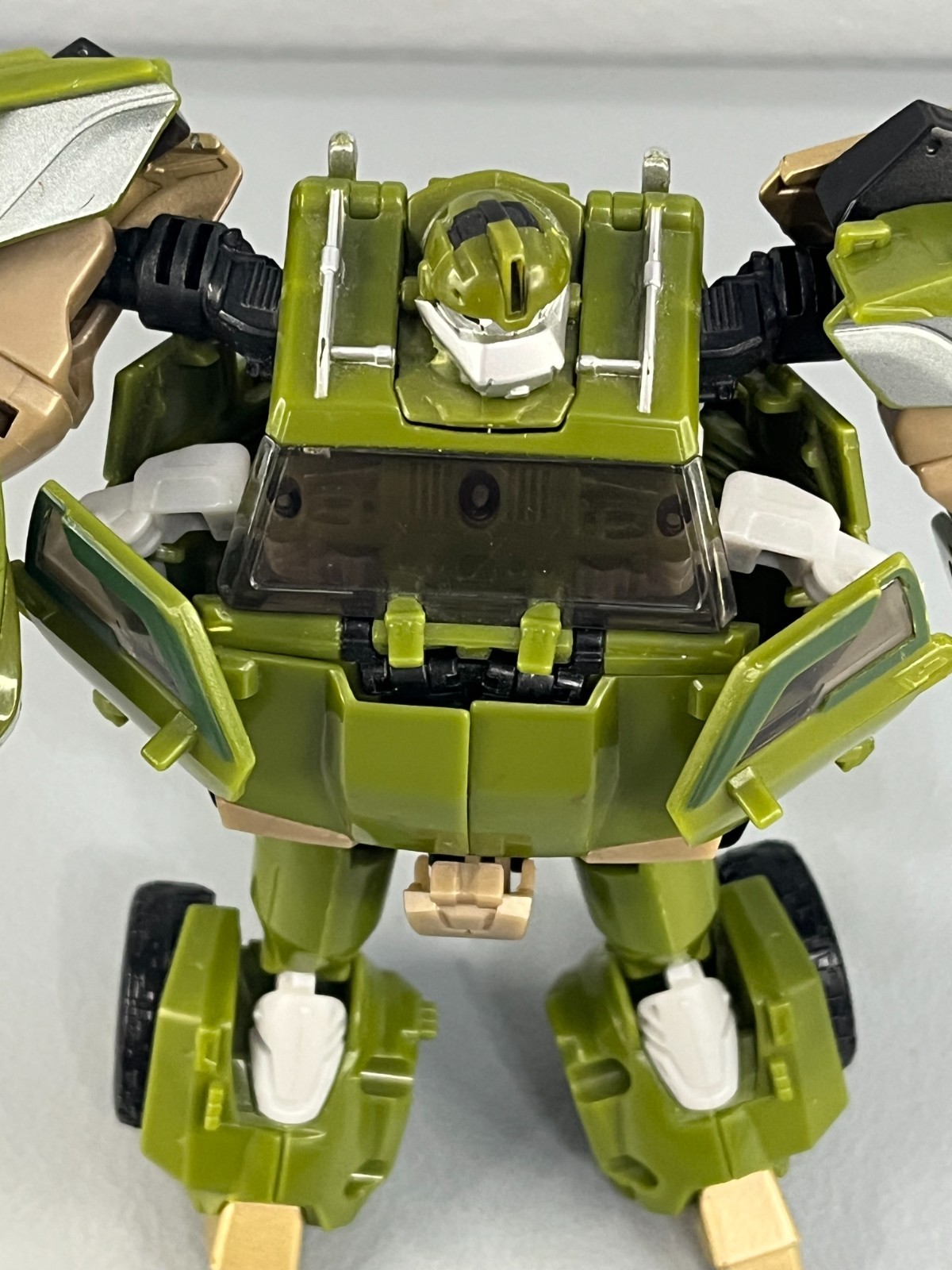 Hasbro Transformers Prime 2011 First Edition Voyager Class Bulkhead