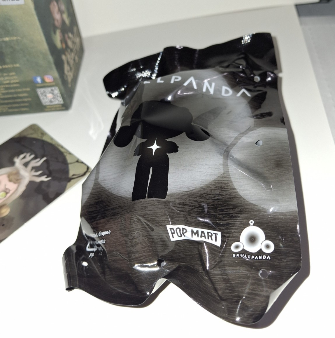 POP MART SKULLPANDA The Ink Plum Blossom Series Figure – The Root -sealed in bag