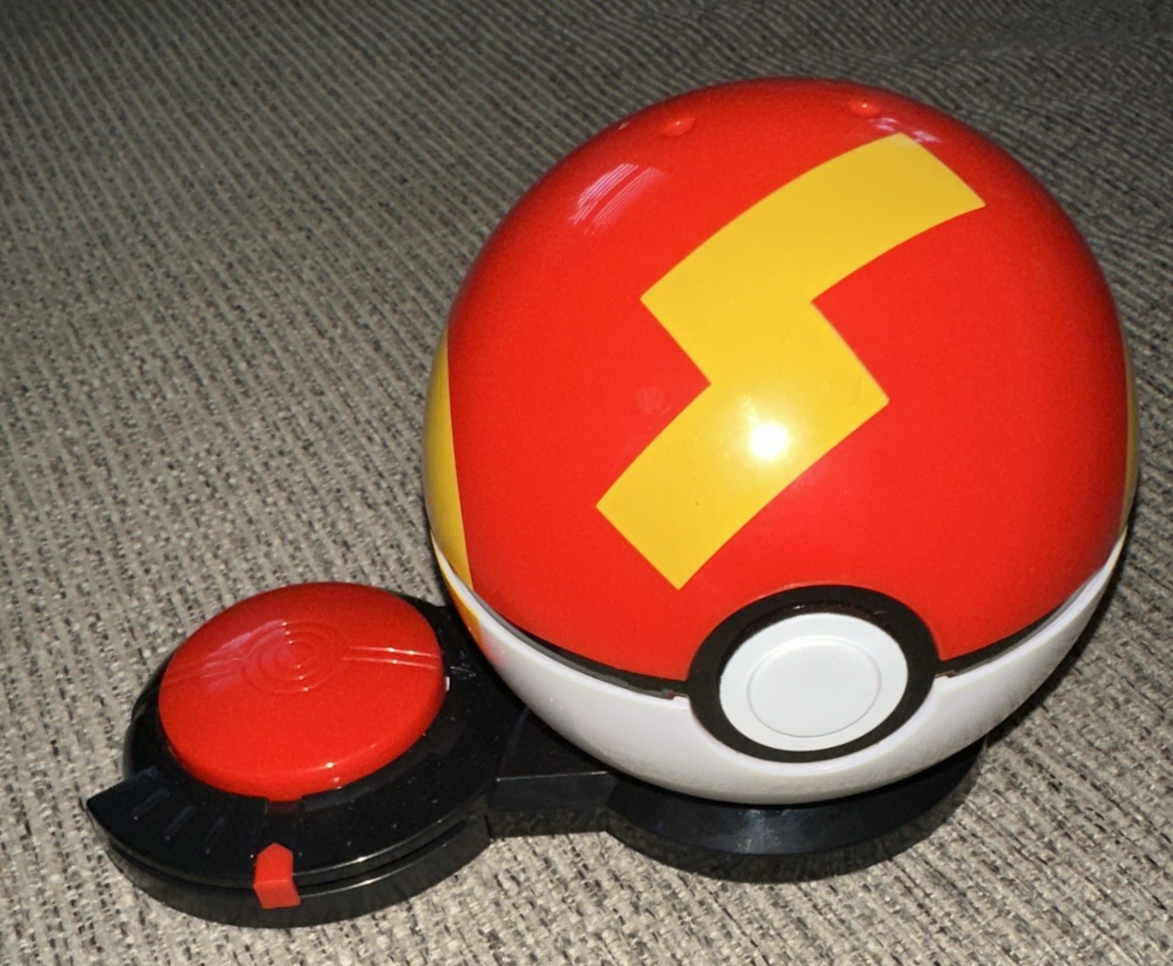 Pokemon Battle Game Surprise Attack Poke Ball