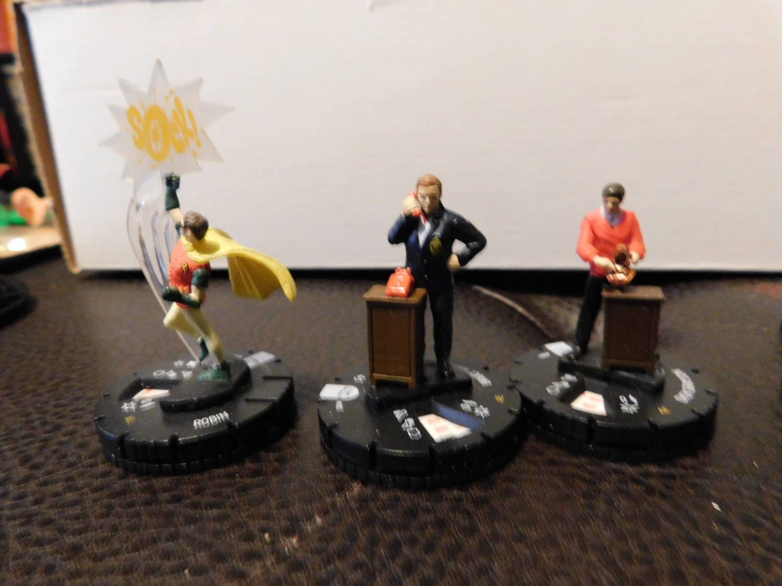 DC Comic Book Figures gaming Heroclix Batman66/Mobile RPG Lot of 23 Gravity Feed