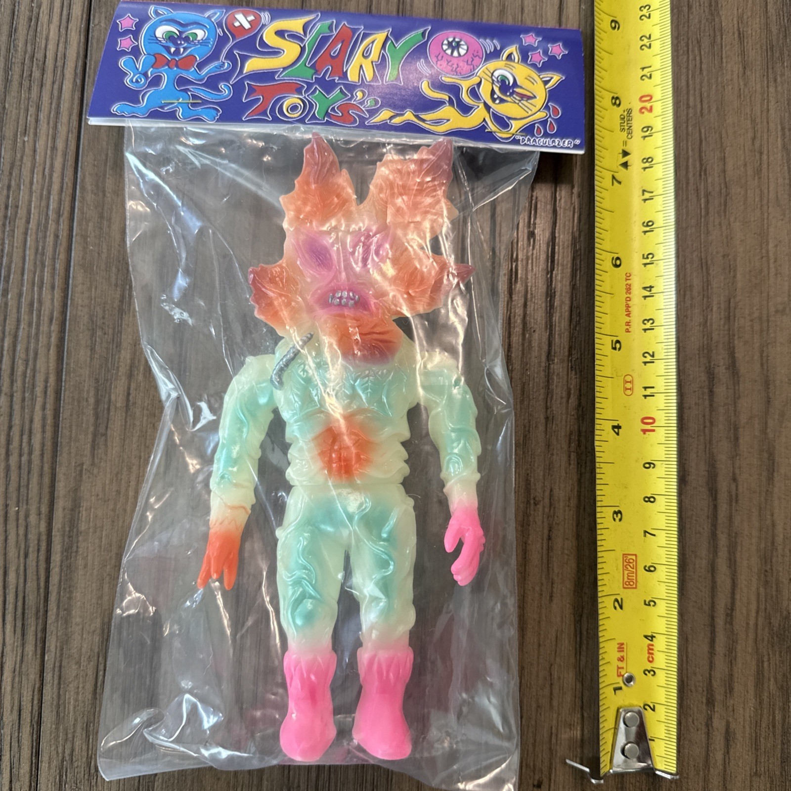 Draculazer Dead Leaf Sofubi Sofvi Soft Vinyl Kaiju Ultraman GID Urban Art Toy