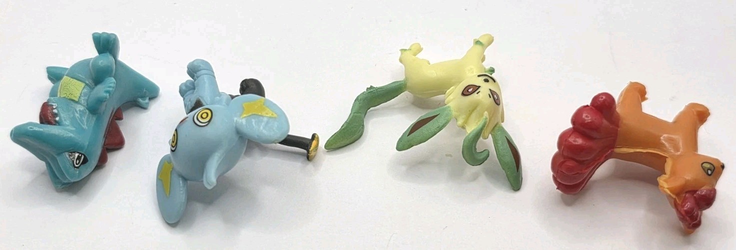 Pokemon Mini Figures 22 Piece Collection Approx 1 Inch Tall Mini Figure
