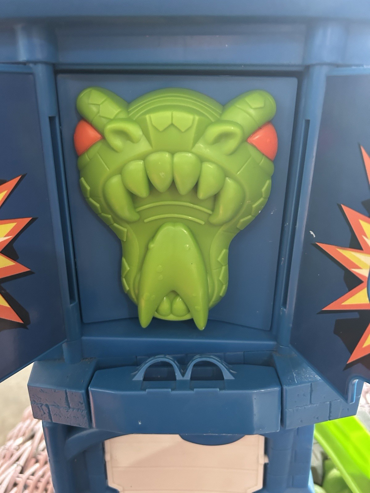 Playskool Super Hero Adventures Spider-Man Stunt City Playset w/ Sounds & Lights