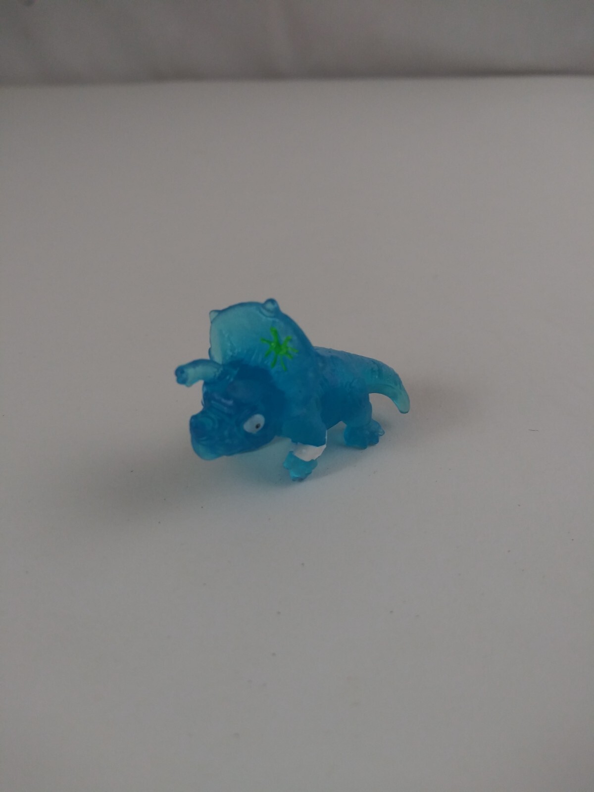 Zuru Smashers Dino Island Series 4 Dino Ice Age Frozen Blue Tundra Triceratops