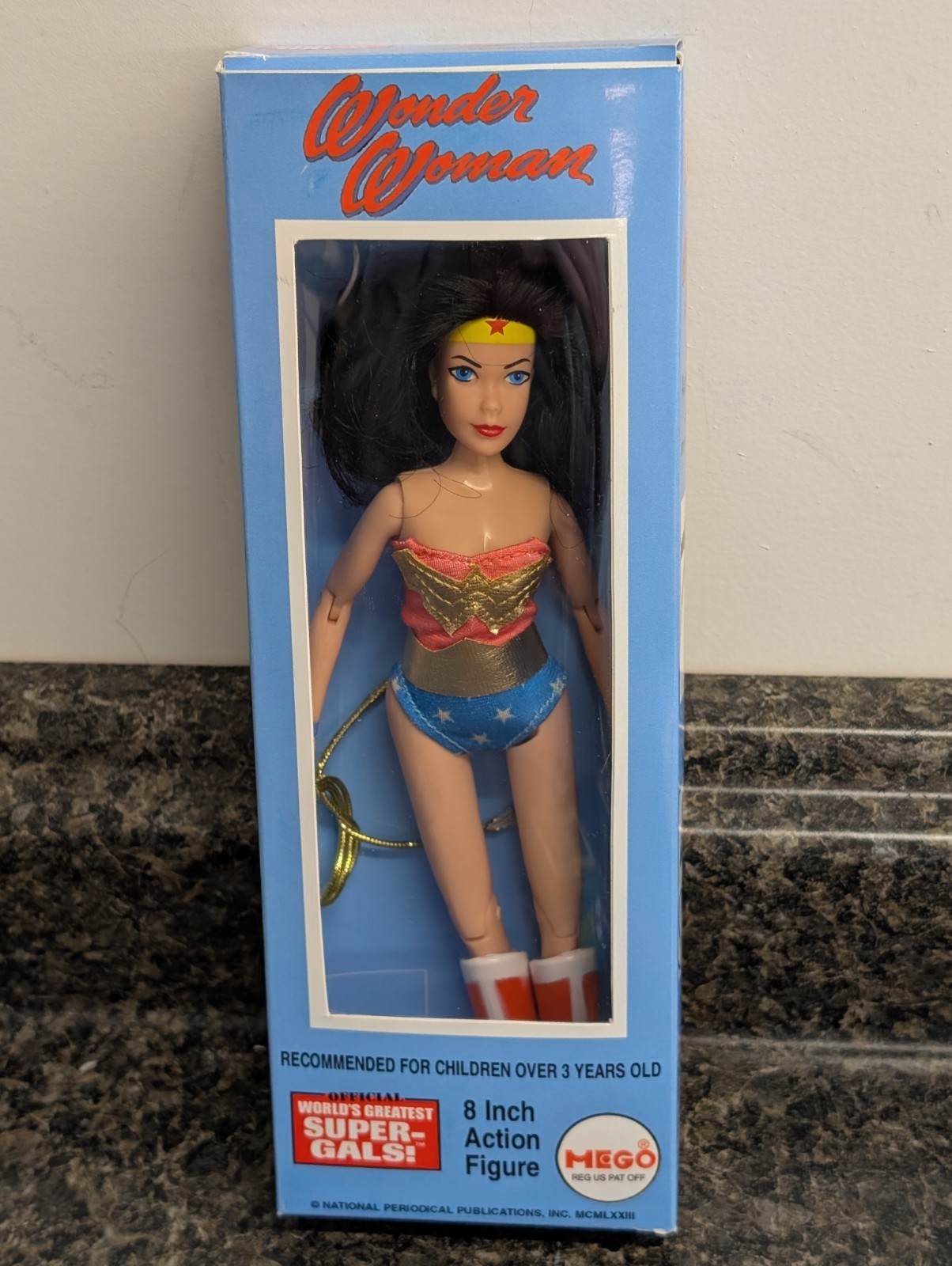 Mego Wonder Woman Complete In Box 8in Action Figure DC Comics