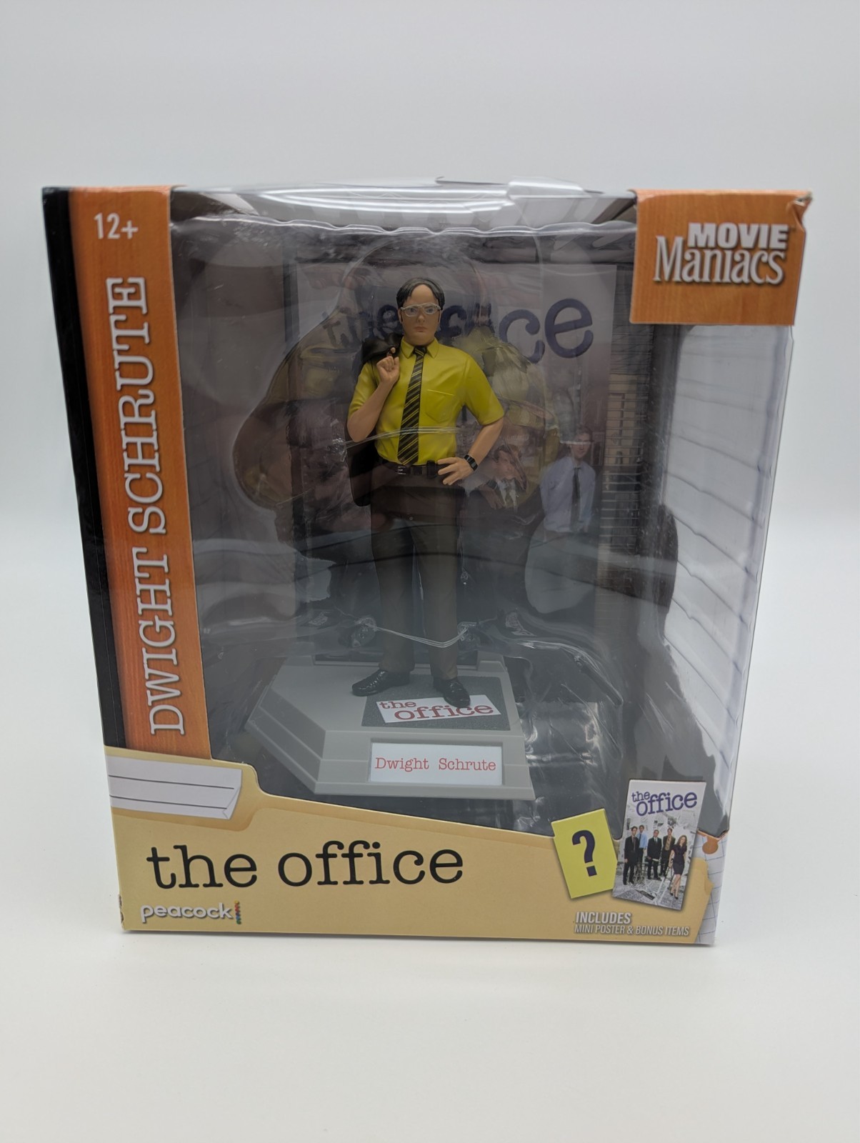 Movie Maniacs NBC Universal Wave 4 The Office Dwight Statue New In Damaged Box!