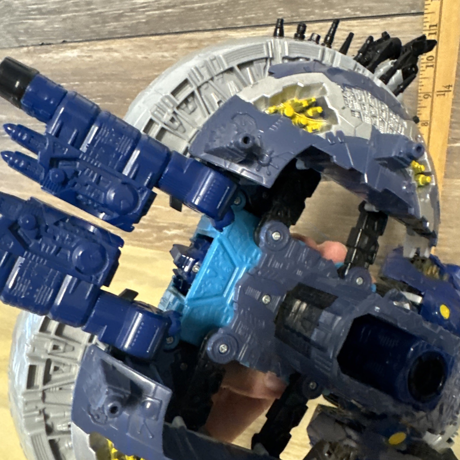 Transformers Supreme Class Cybertron Primus Unicron Planet Hasbro 2005 NO Key C1