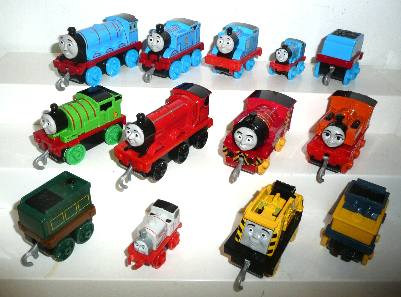 MATTEL 2018 GULLANE THOMAS THE TRAIN PUSH ALONG