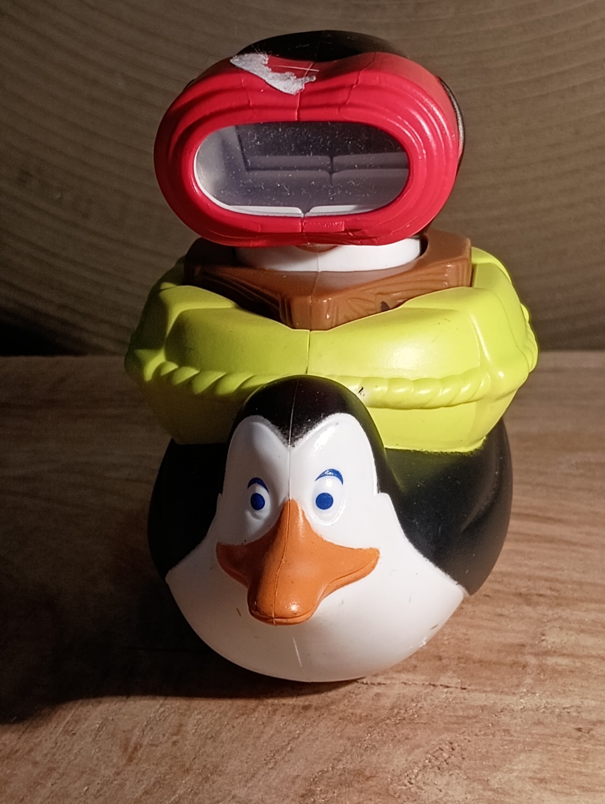 T31 Madagascar Kowalski & Priv Penguin 2014 McDonald Action Figure Monocular Toy