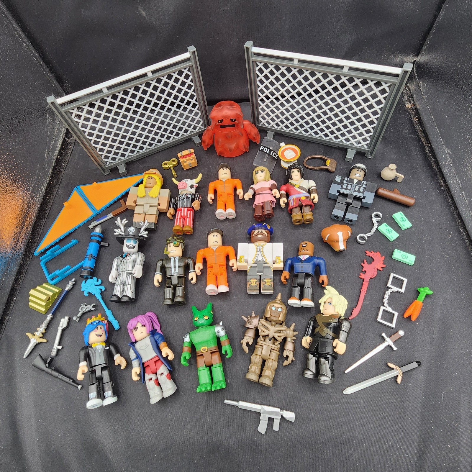 Roblox Toys For Girls and Boys Action Figures Lot With Accessories Bundle