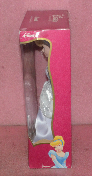 CINDERELLA Porcelain Brass Key Keepsake 16&Prime; Doll White Wedding Dress.