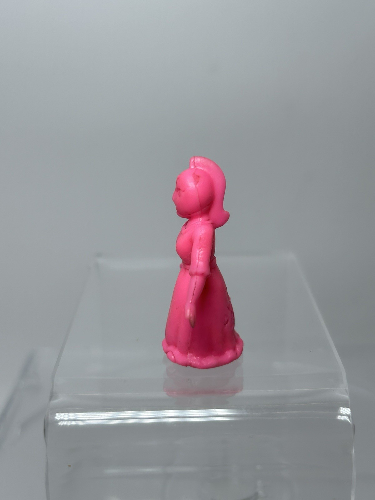 M.U.S.C.L.E Figure Kinnikuman #128 Queen Sayuri Kinkeshi- Bandai Japan
