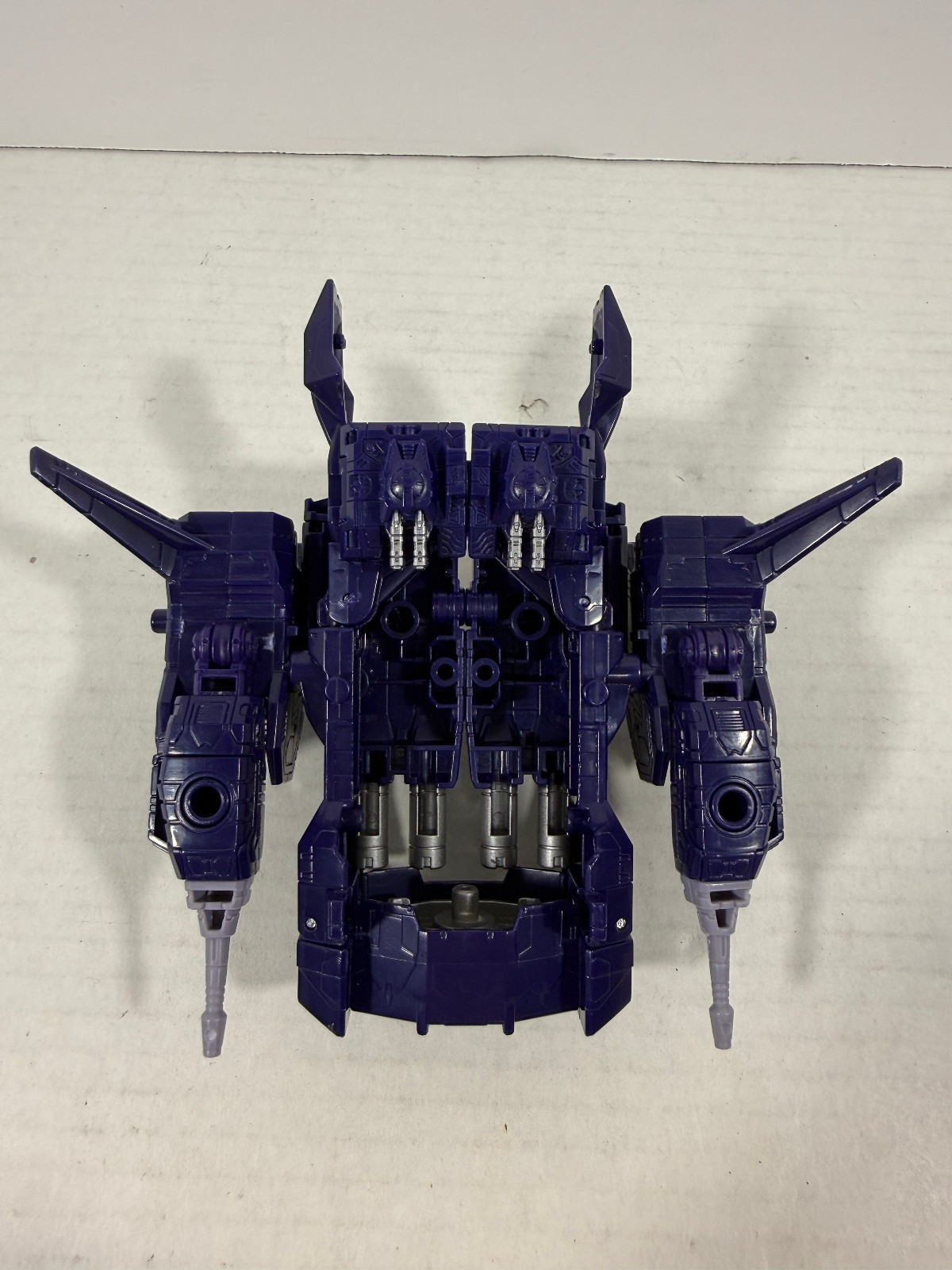 Hasbro Transformers WFC Siege Shockwave War for Cybertron Figure