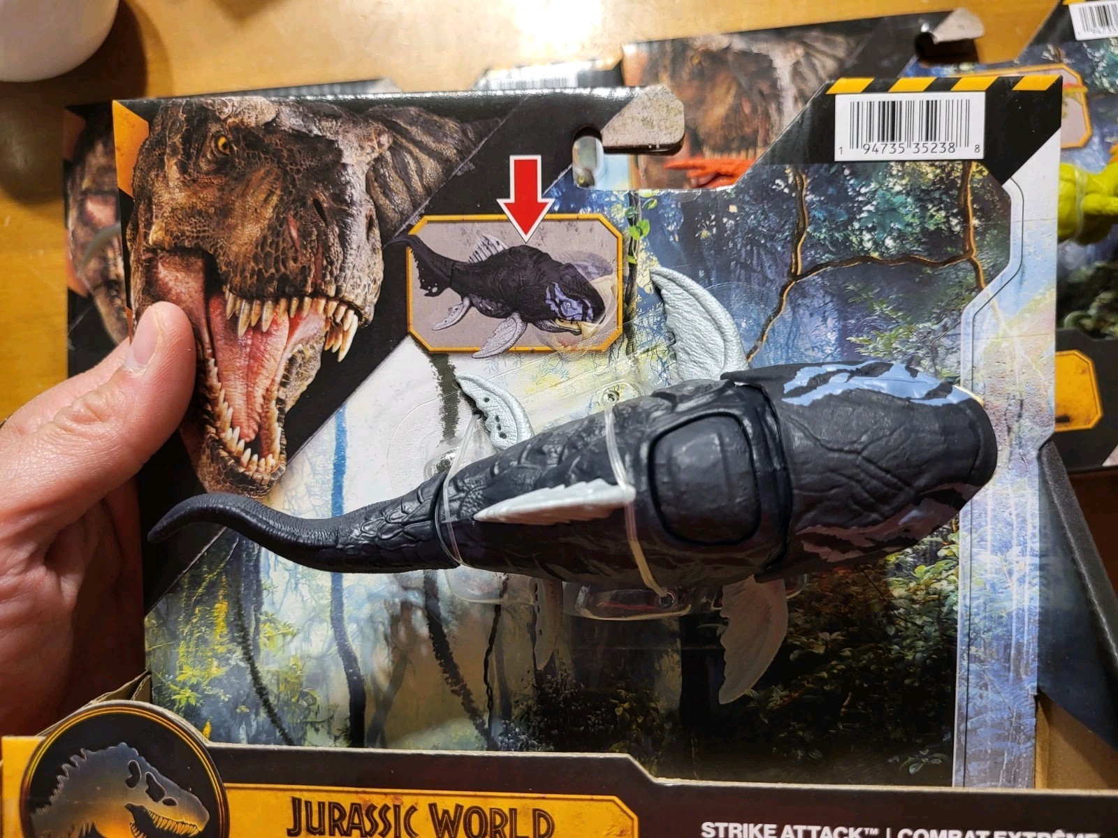 Jurassic World Survival Strike Attack DUNKLEOSTEUS Park Dinosaur Mattel