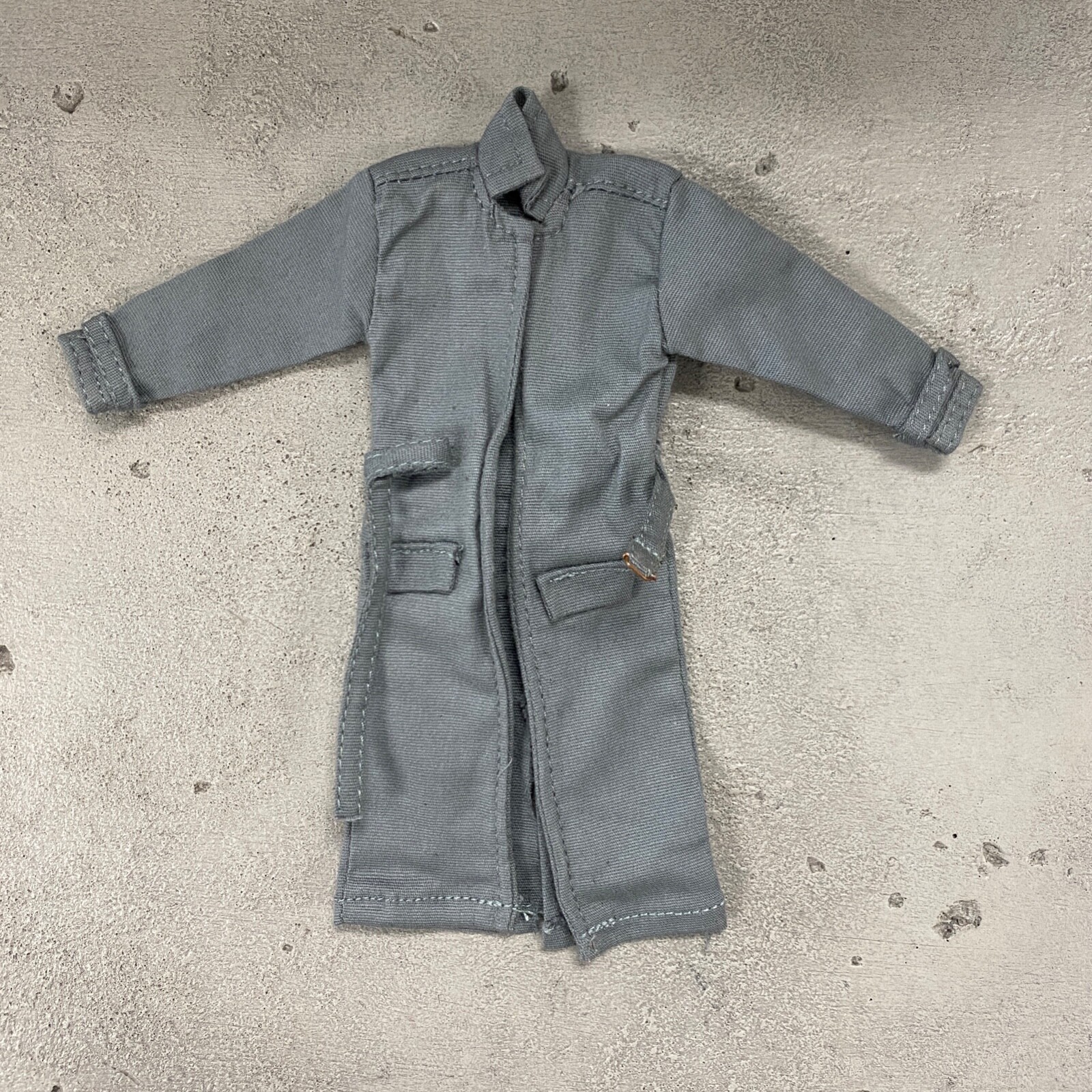PB-LTC-GRY: 1/12 Grey Wired Trench Coat for 6&Prime; action figure