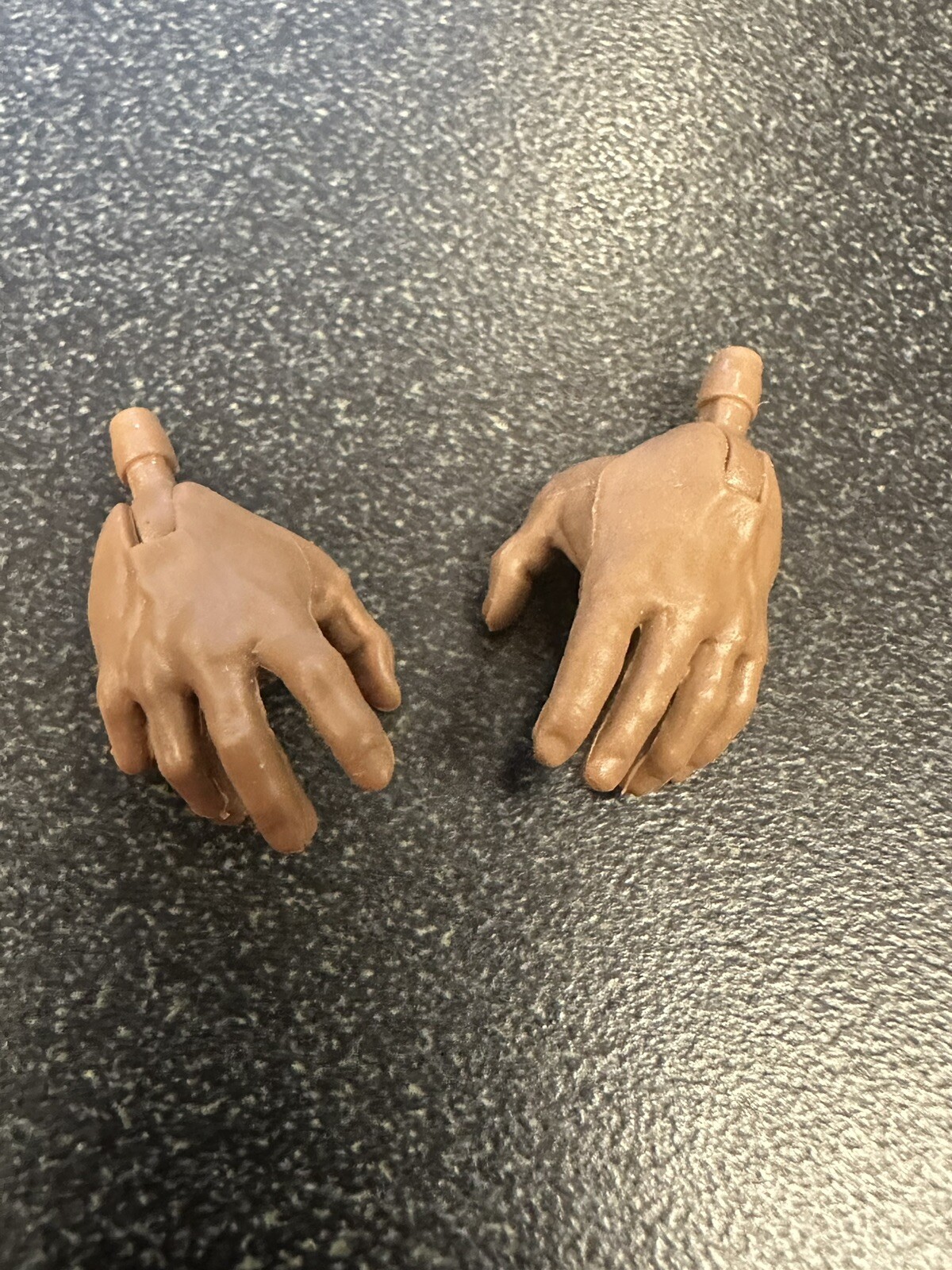Marvel Legends (Dr Strange Madness) MORDO 6&Prime; Scale (One Pair of HANDS ONLY) MINT