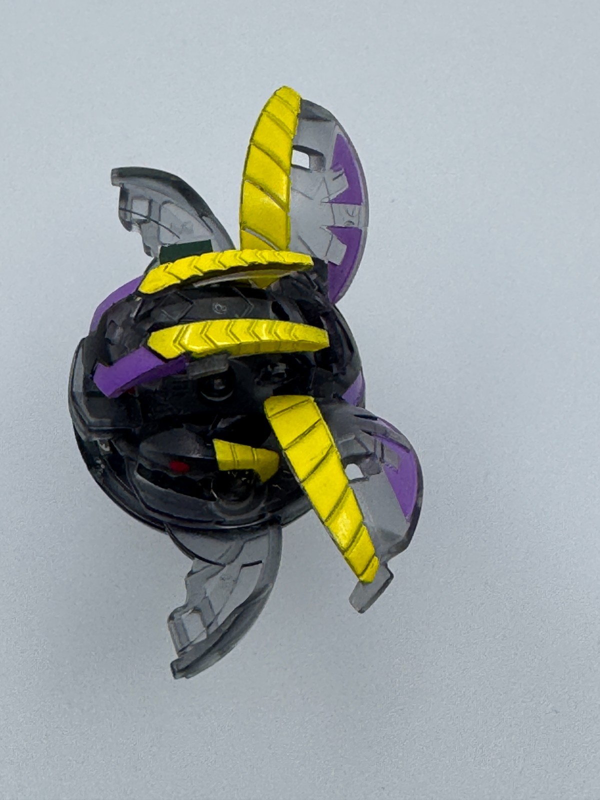 Bakugan Translucent Darkus Percival Rare Vestroia 600G Magnets Not Included
