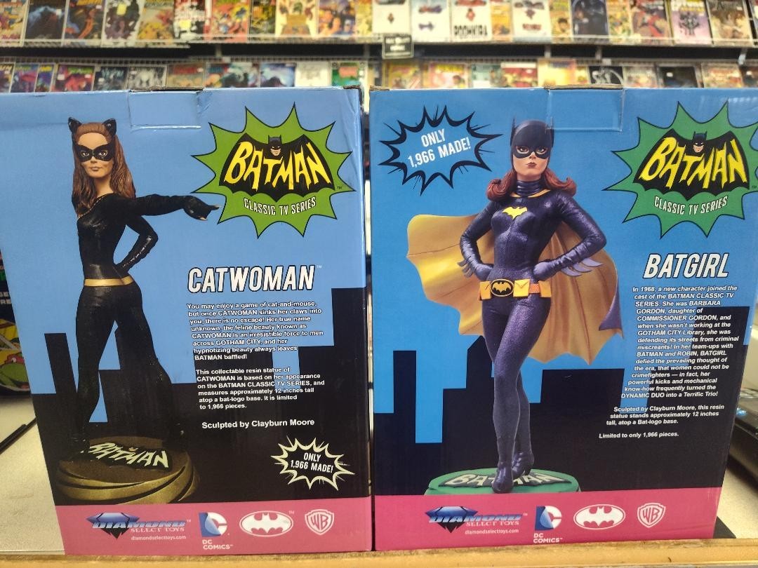 Premier collection Diamond Select 1966 Batman TV Catwoman & Batgirl Statues