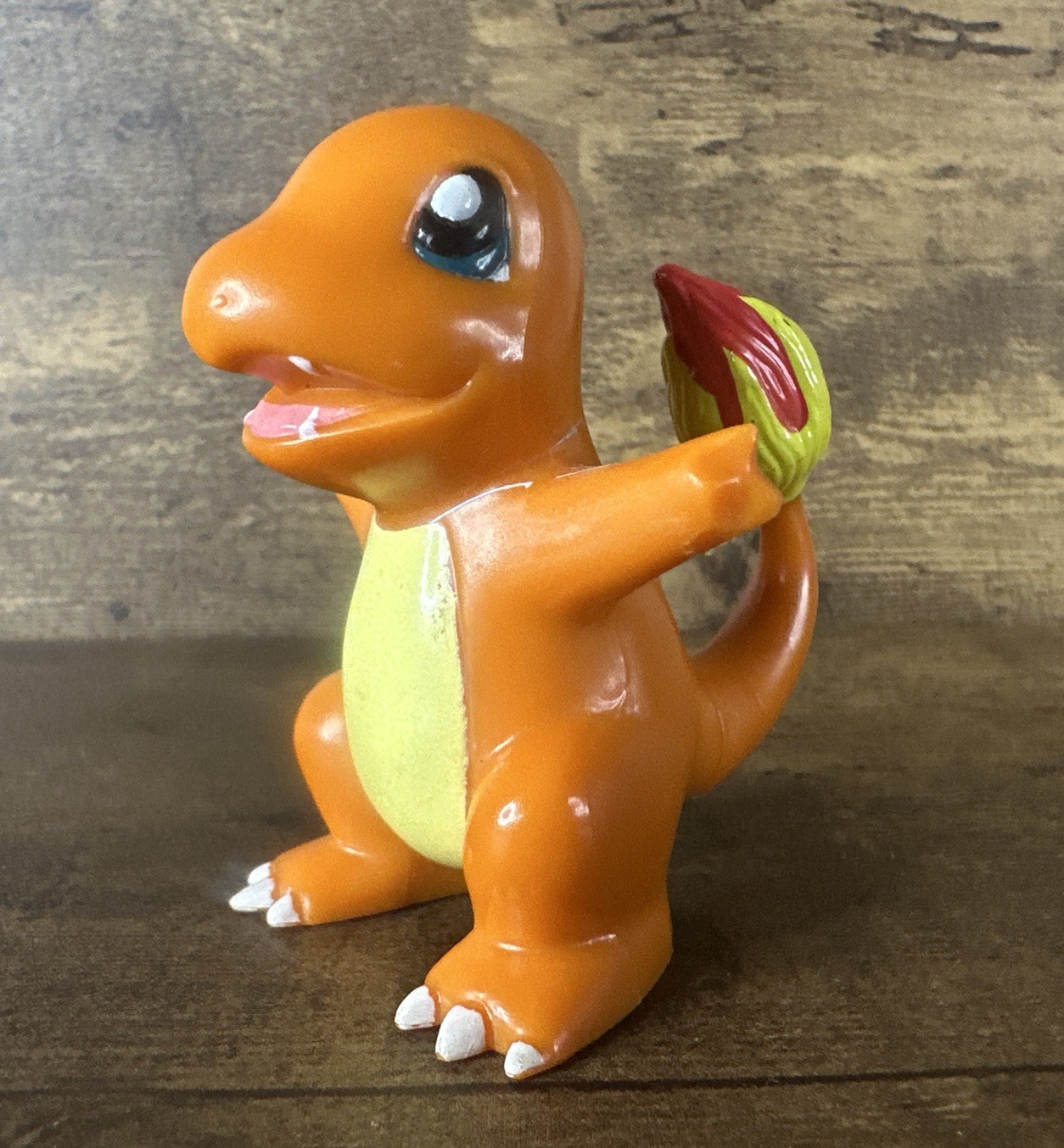 Rare 2000 Nintendo Pokemon Bakery Crafts Chamander 2.75&Prime; PVC Figurine Figure