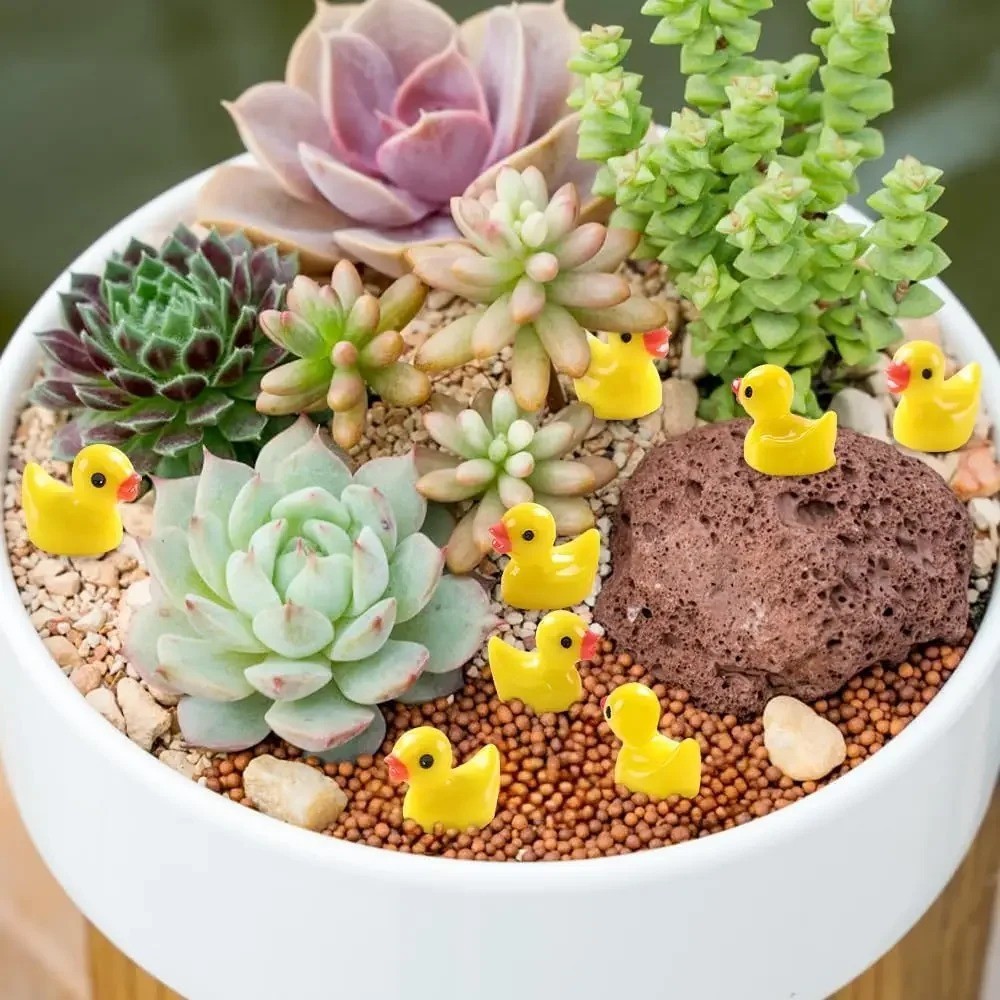 50/100/200Pcs Mini Resin Ducks Tiny Figures for DIY, Party, Micro Decor Crafts