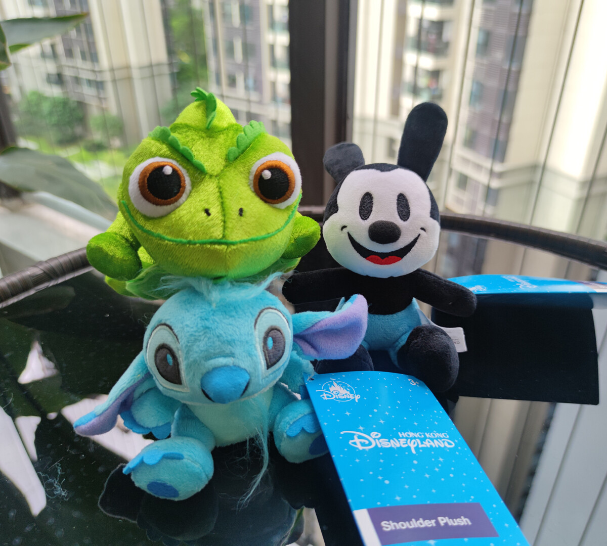 Disney Ratatouille Tangled Pascal stitch Oswald Magnetic Shoulder Plush